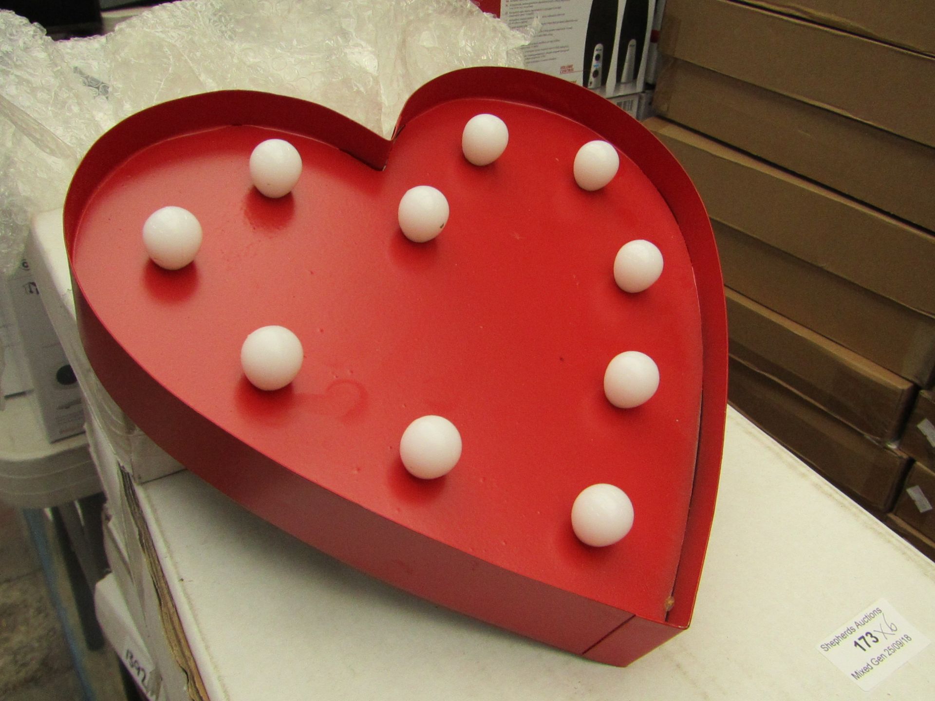 6x Love heart light up decorations, all new and boxed.