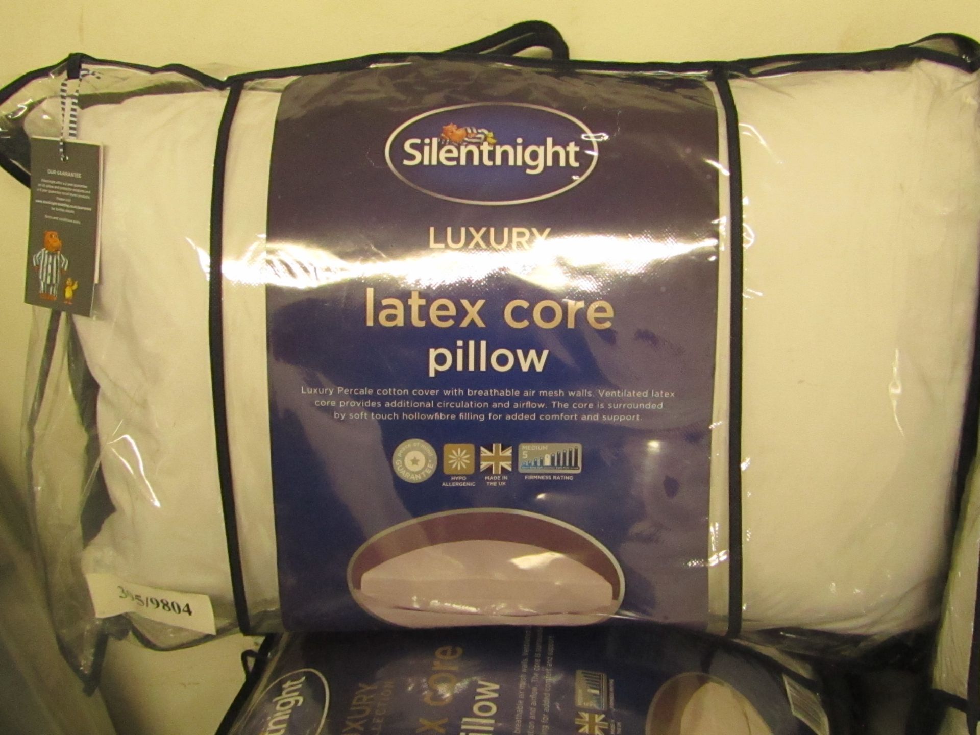 Silent Night Luxury Collection latex core pillow, brand new and packaged. RRP £29.99