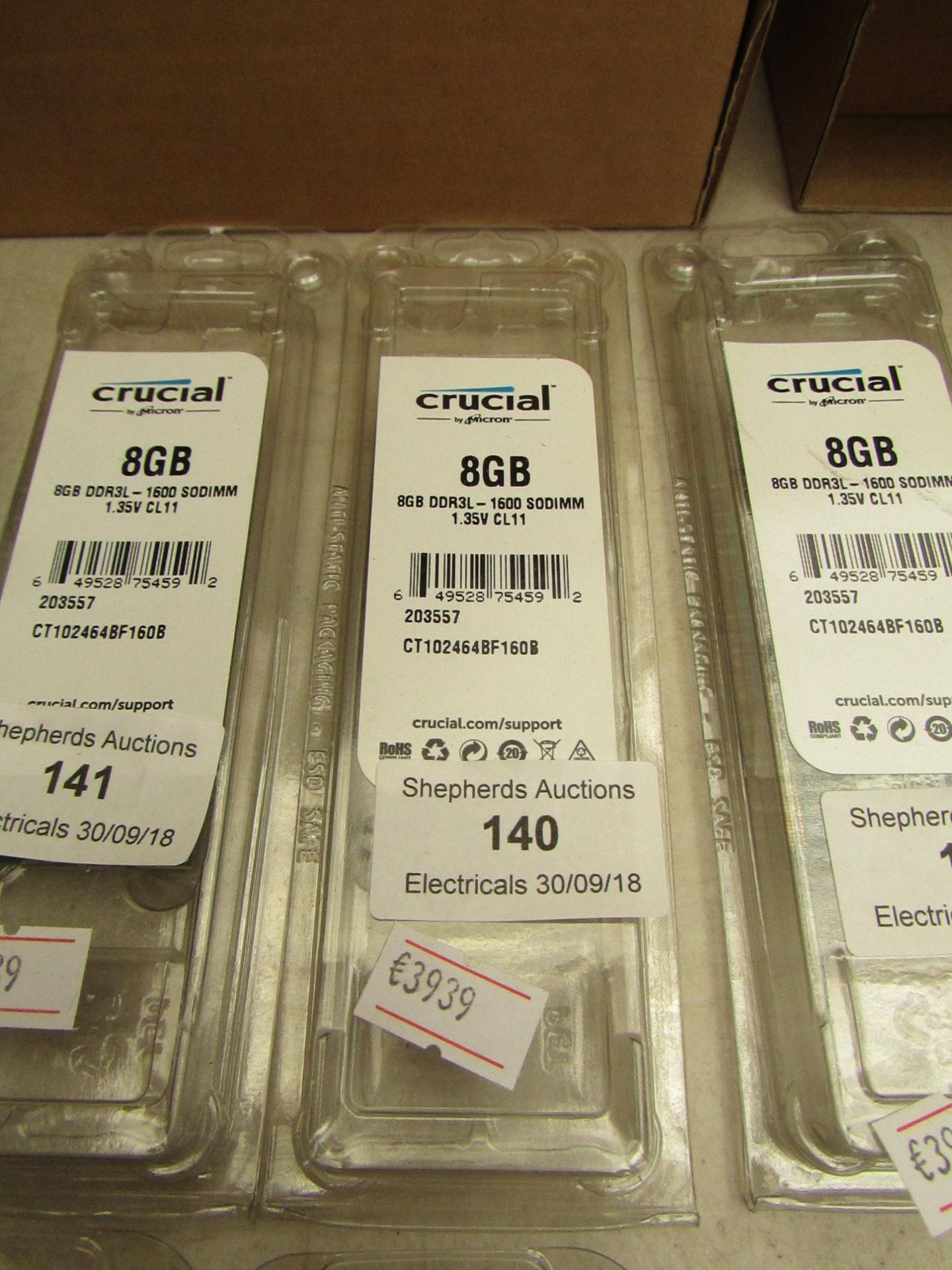 Crucial 8GB memory kit DDR3L - 1600 sodimm, untested but looks unused