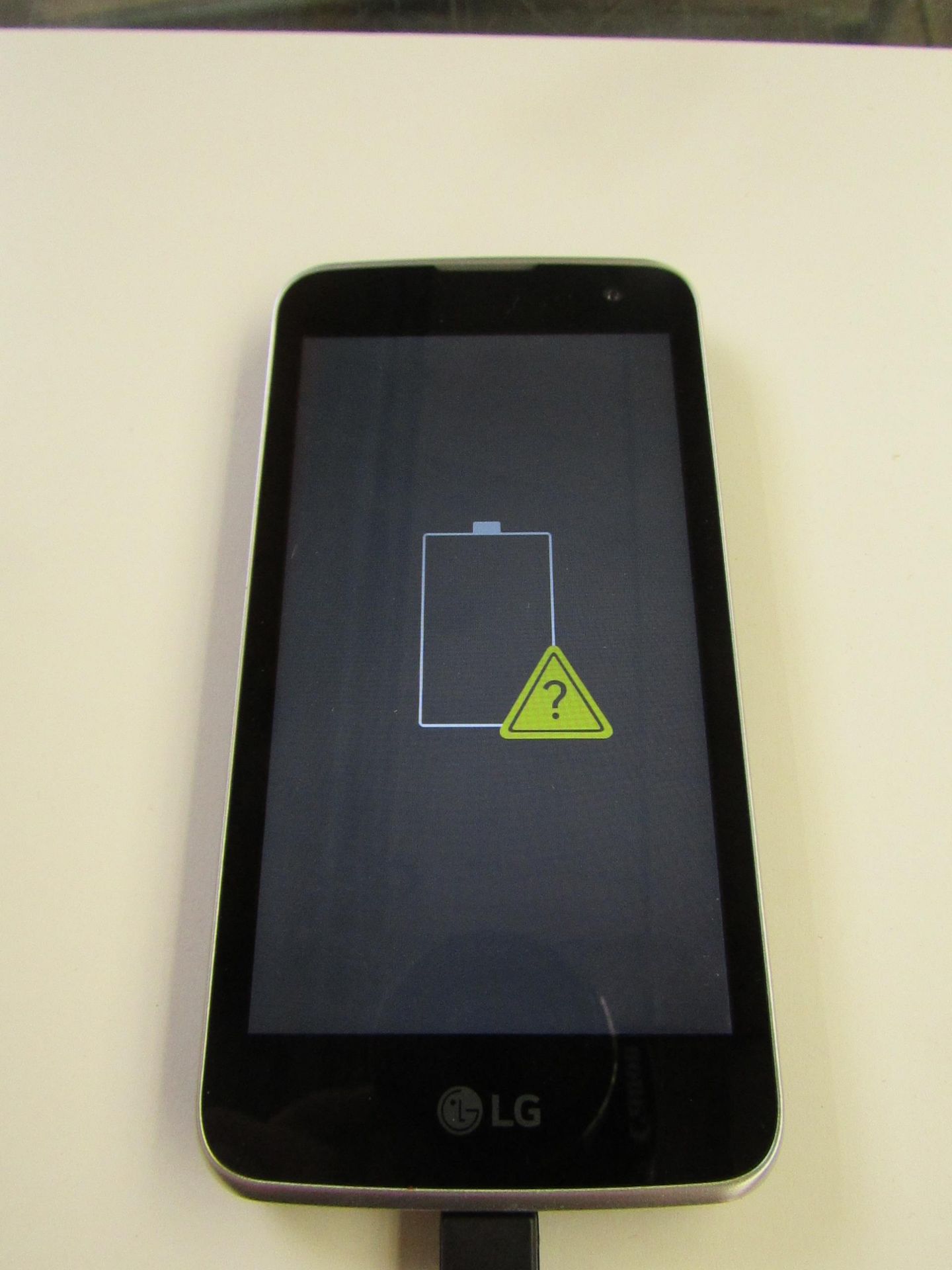 LG K4 4G Phone, 8GB, no power. RRP £79.99 Brand New