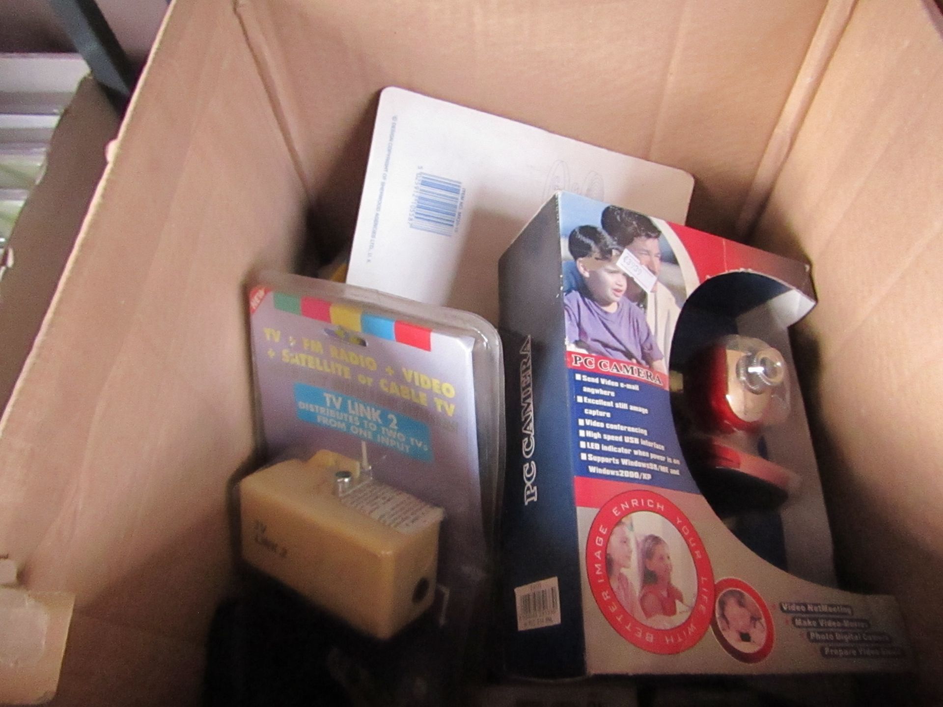 Box of approx 15 mixed items including TV links, Tissues and more