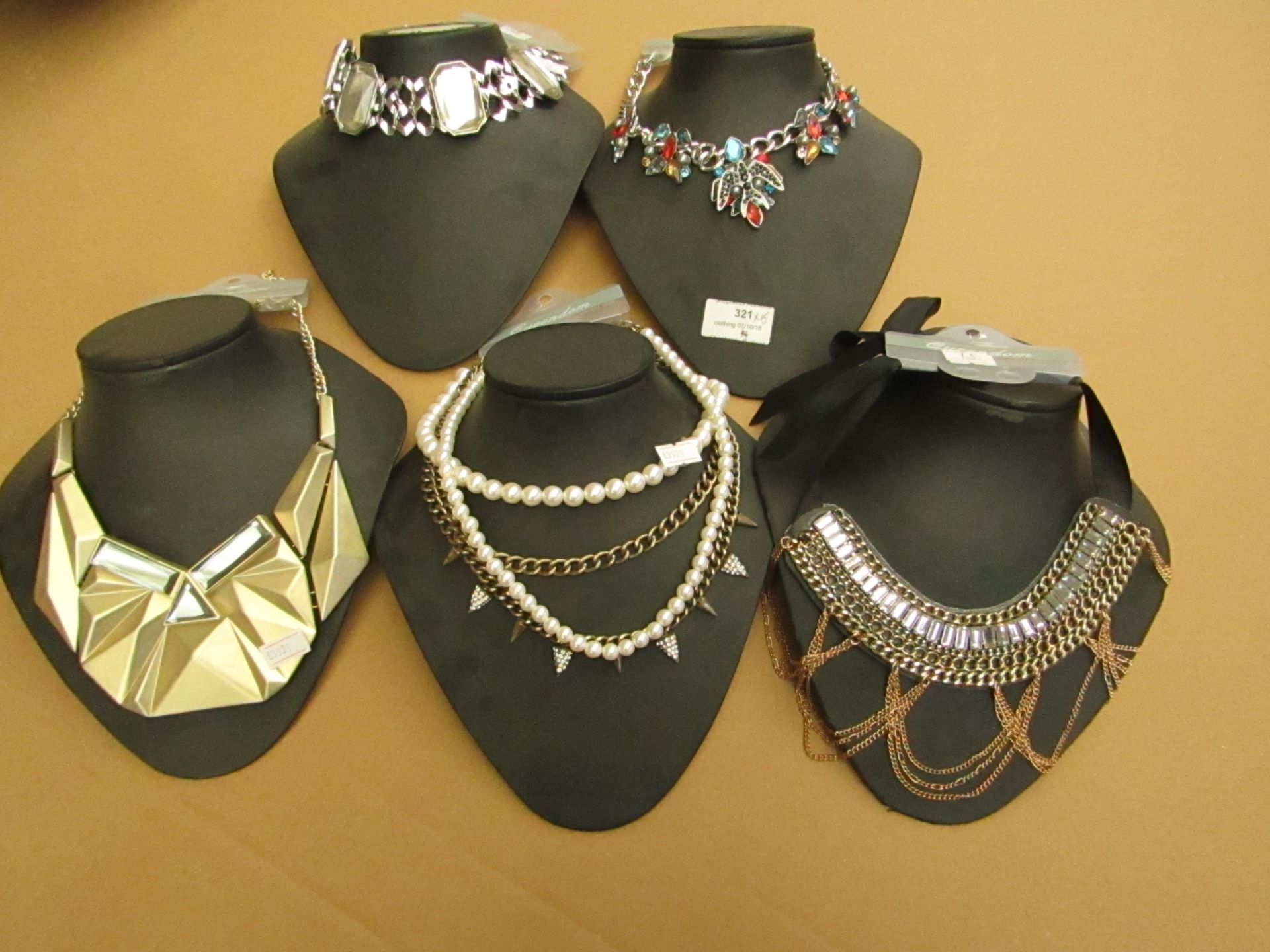 5 x various Fashion Necklaces new