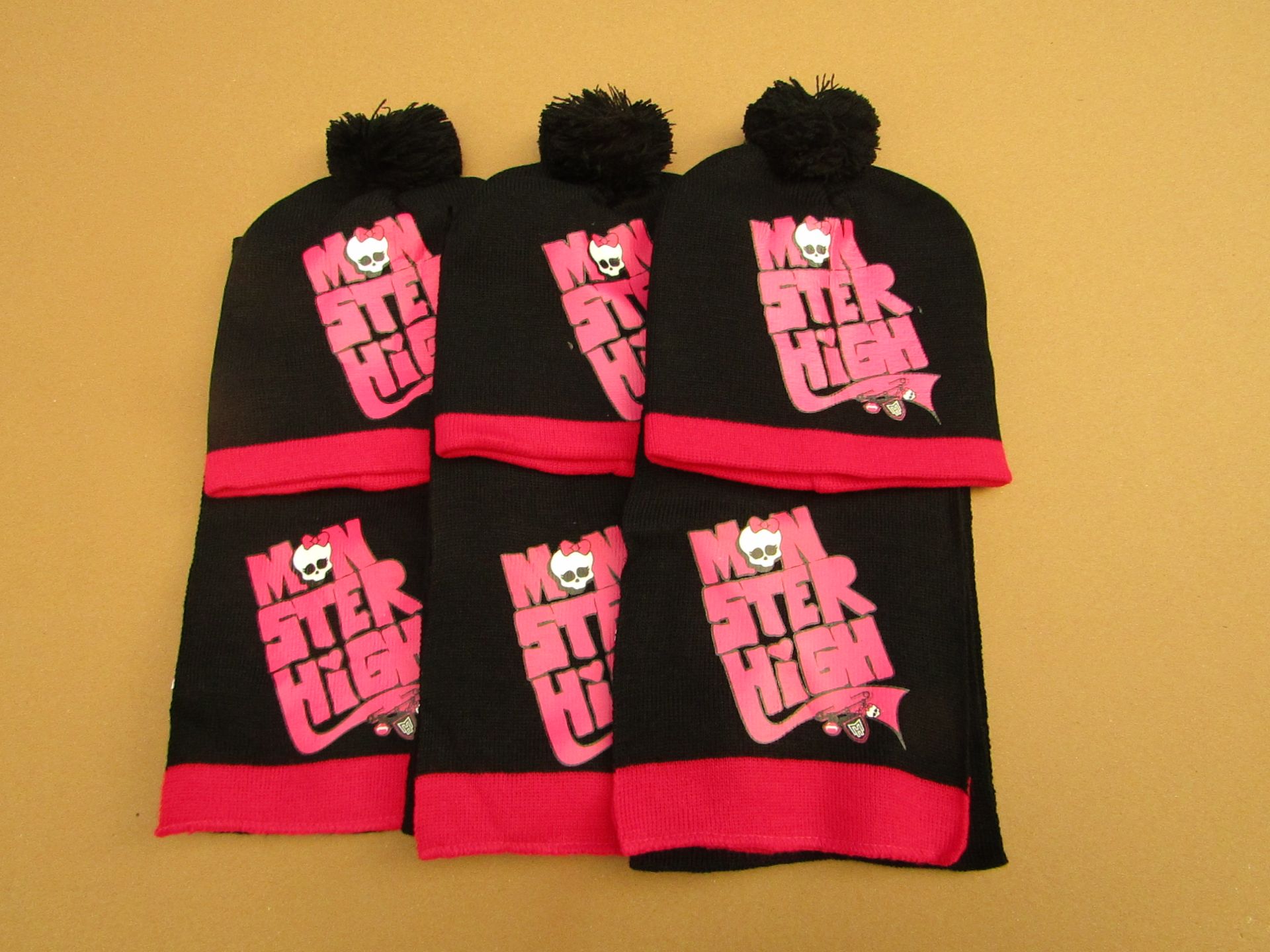 PK of 3 x Monster High Hat & Scarf sets new in packaging