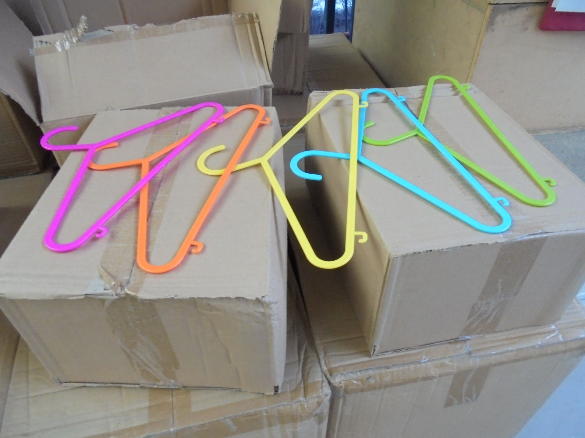 Box of 100 Mixed Bright coloured Childrens Clothes Hangers, new