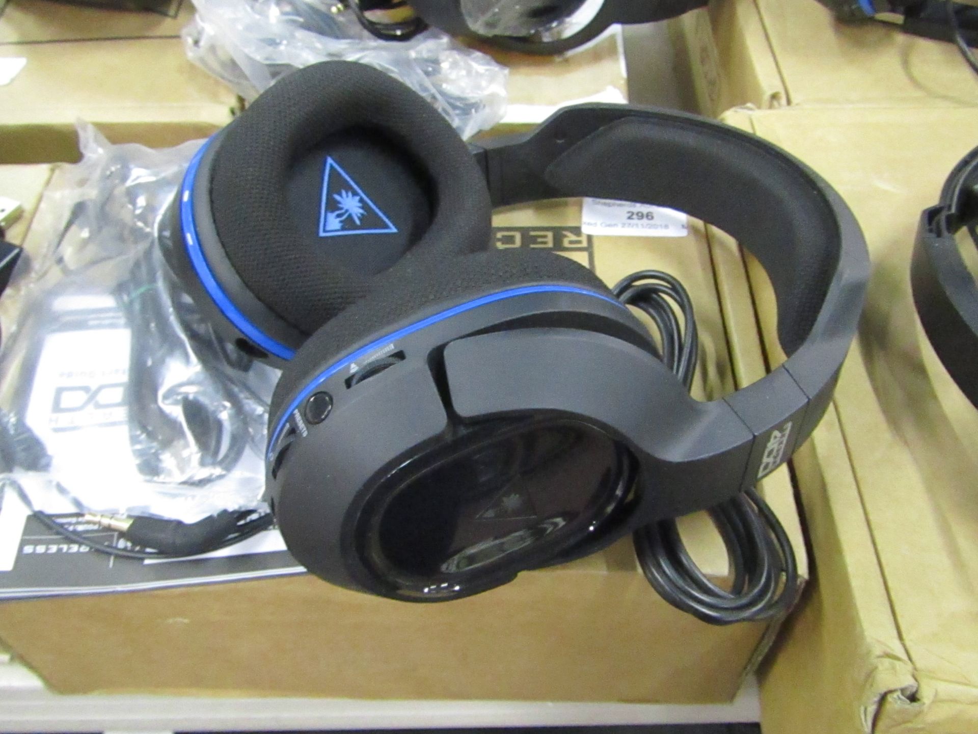 Turtle beach stealth 400 gaming headphones, boxed and unchecked