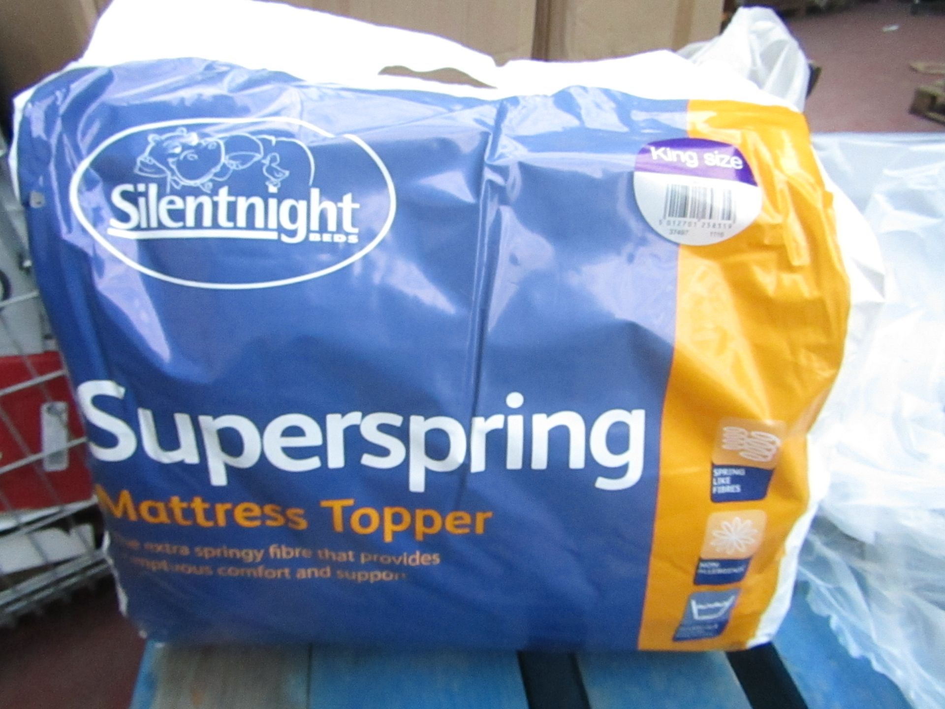 Silentnight Super Spring mattress topper, kingsize, brand new and packaged. RRP £29.99