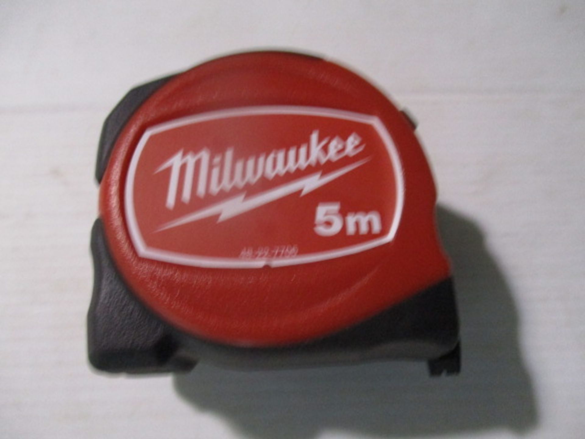 New and unused Milwaukee 5 Metre heavy duty Tape measure design may vary new and unused