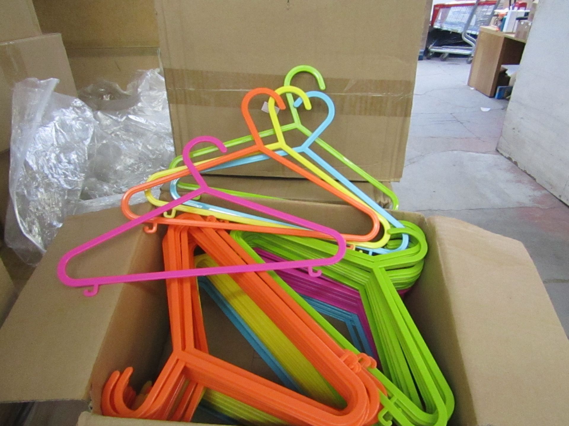 Box of 100 Mixed Bright coloured Childrens Clothes Hangers, new