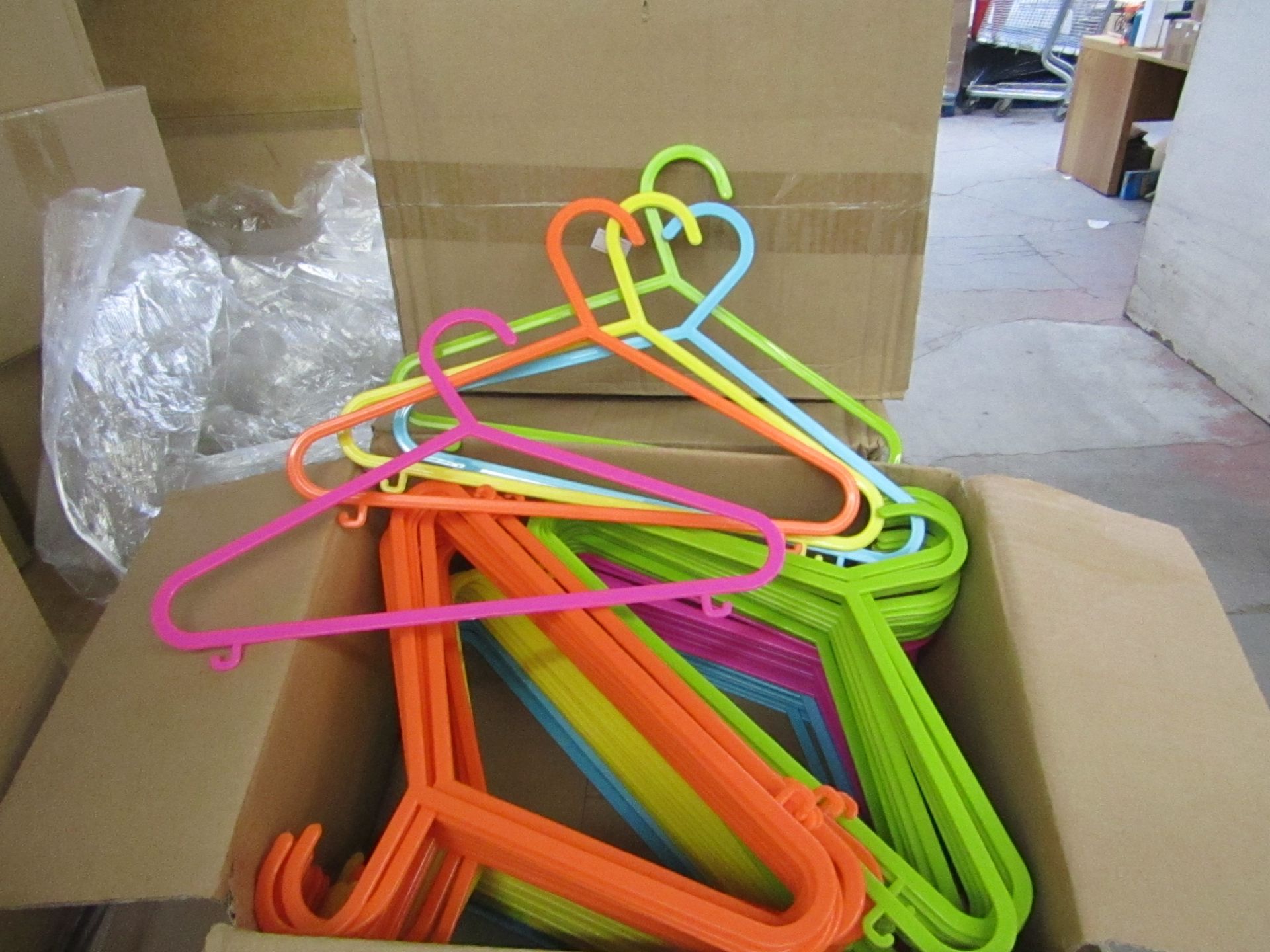 Box of 100 Mixed Bright coloured Childrens Clothes Hangers, new