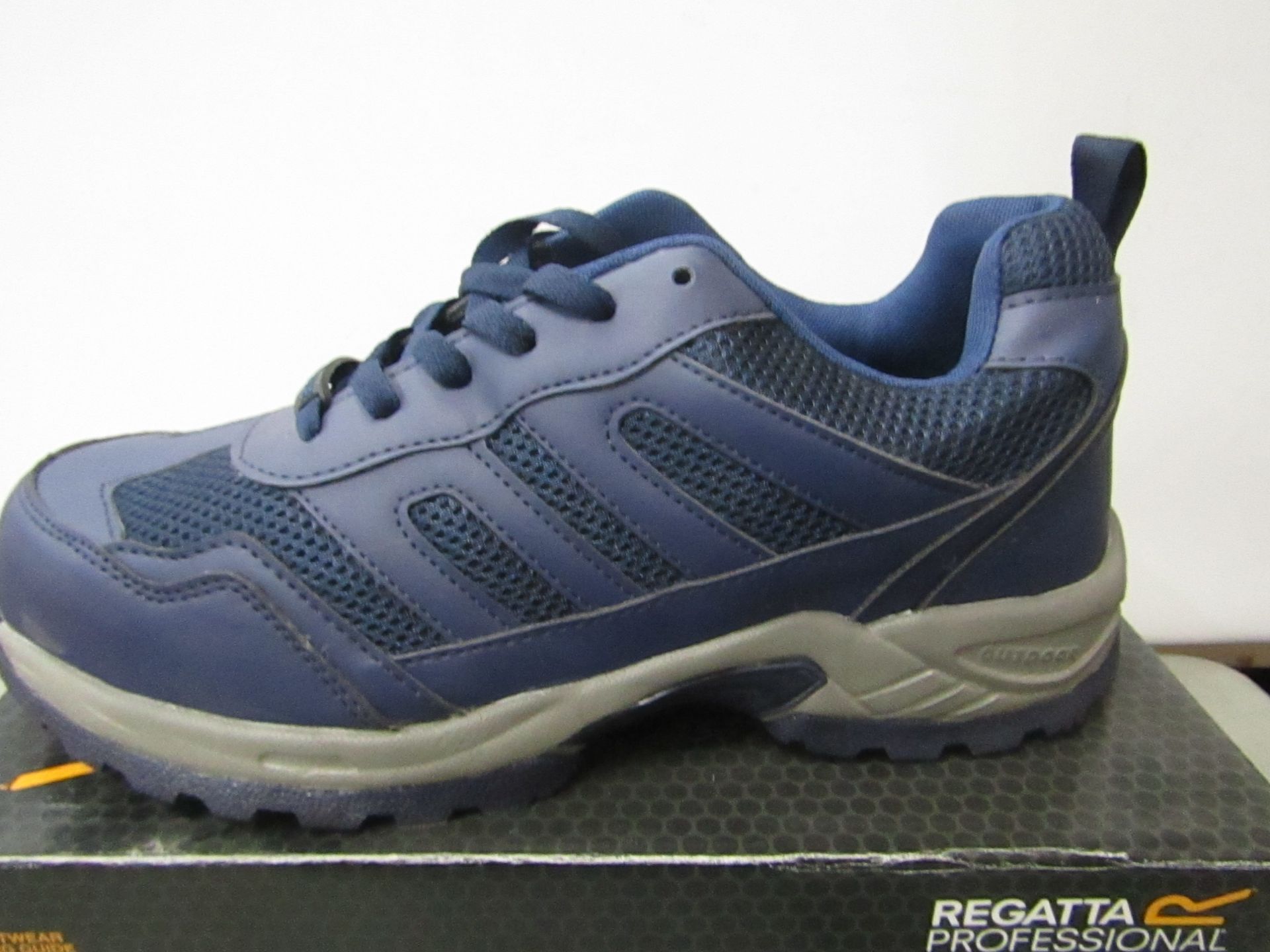 Regatta Steplite safety Trainer size 9 new & boxed