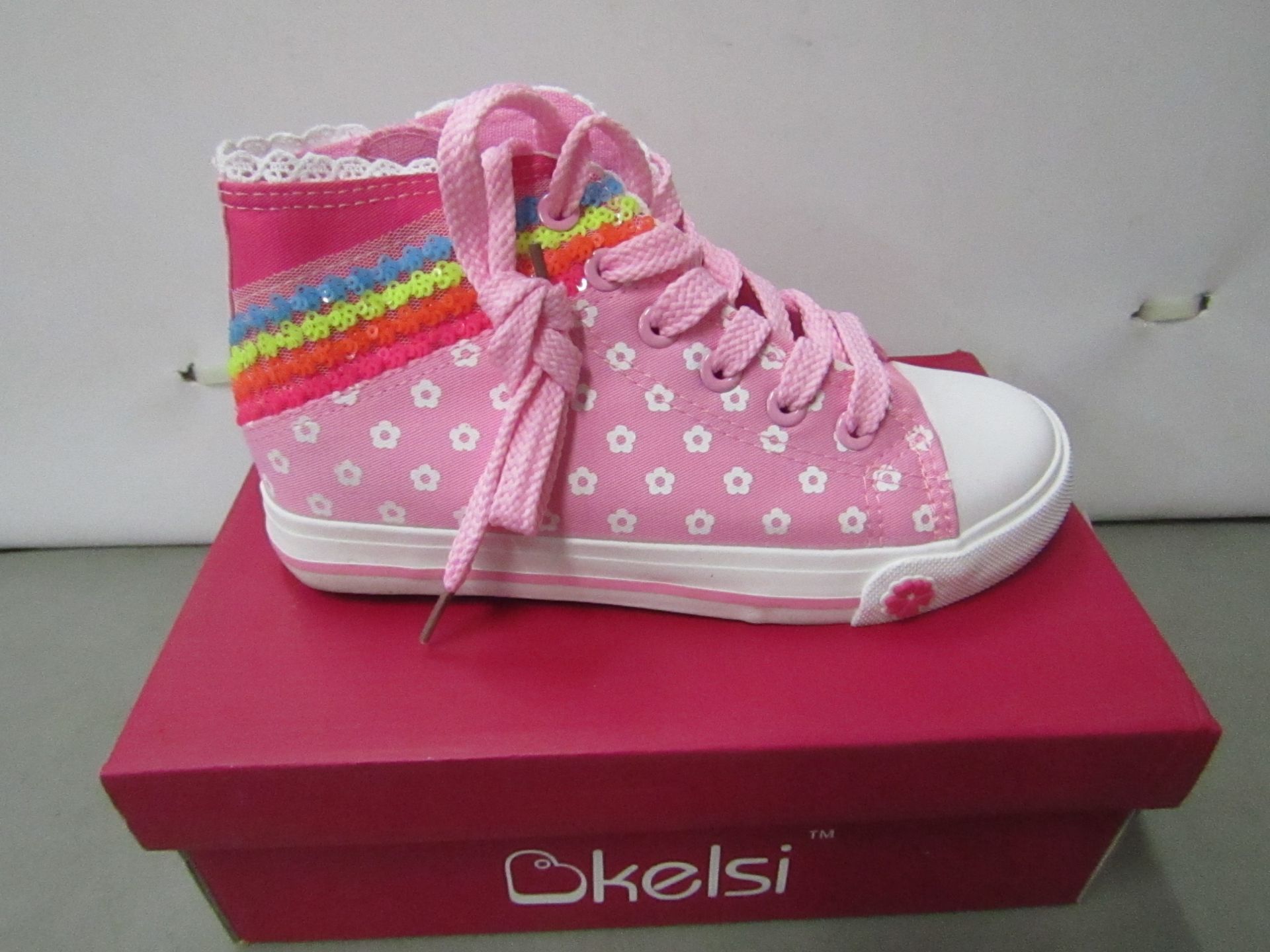 Kelsi Girls Pink boot with sequence design on side size 1 new & boxed