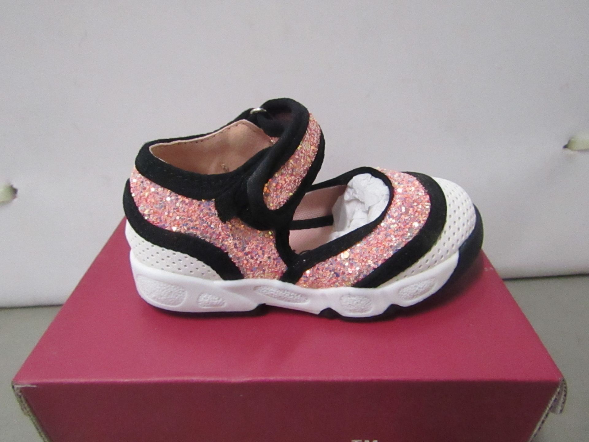 Kelsi Girls shoe with pink sequence design also velcro fastening size K6 new & boxed