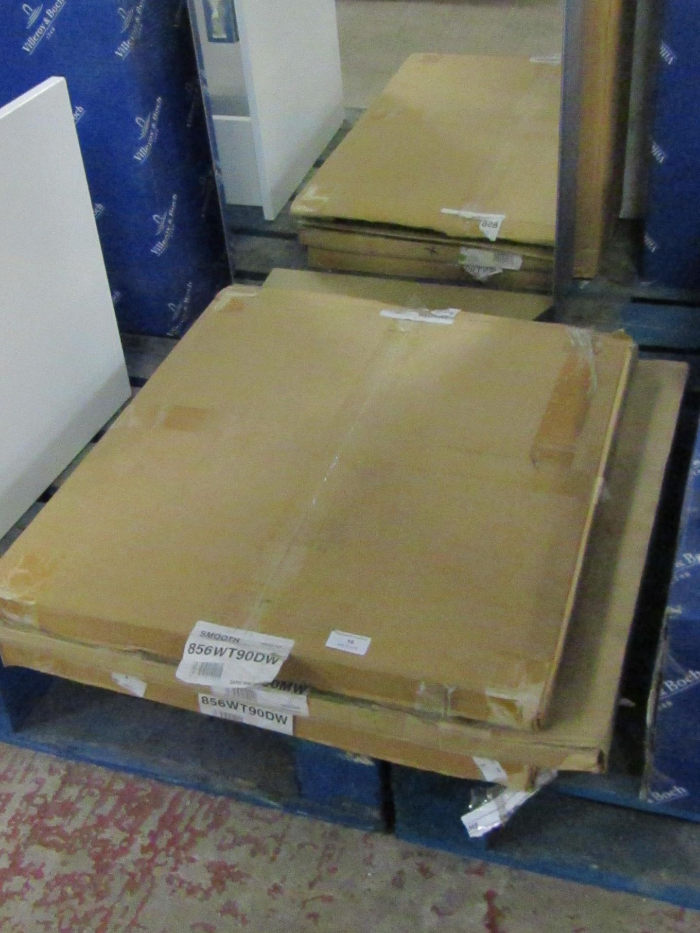 3x Roca Smooth bathroom counter tops, 590 x 500mm. All boxed.