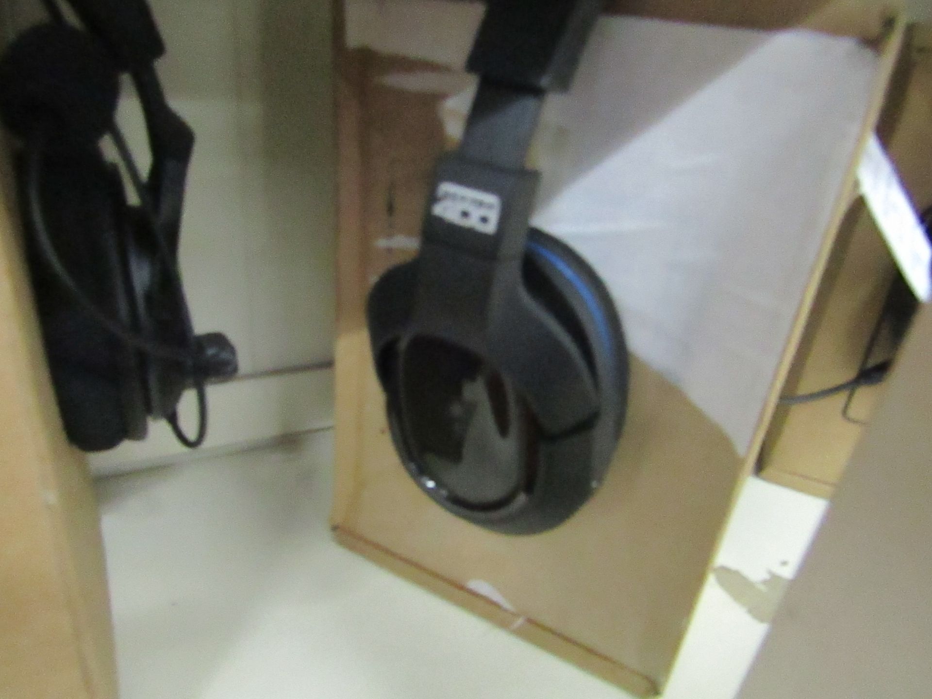 Turtle Beach ST400 gaming headset, tested working and boxed.