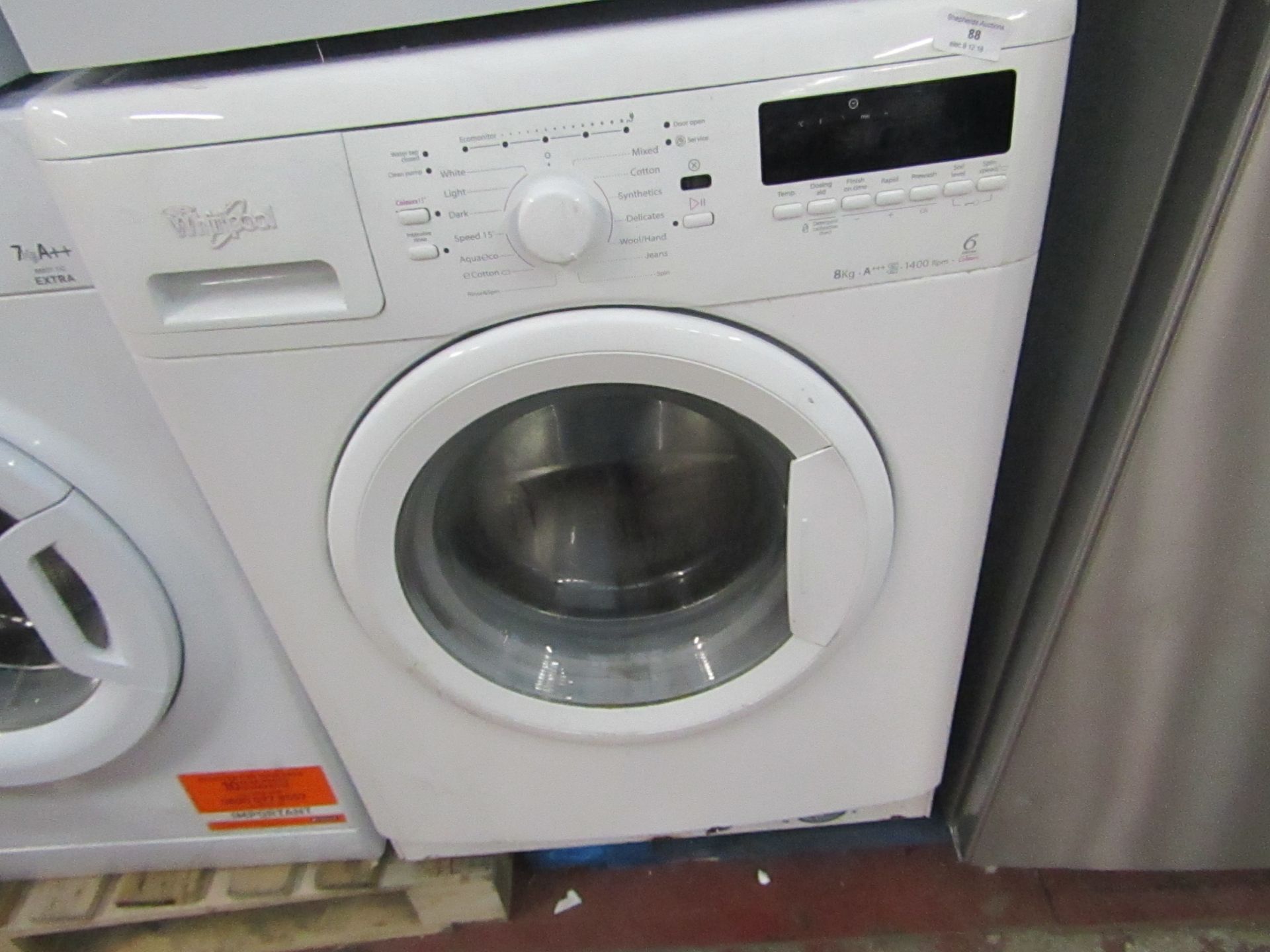 Whirlpool 6th Sense 8Kg washing machine, no power.