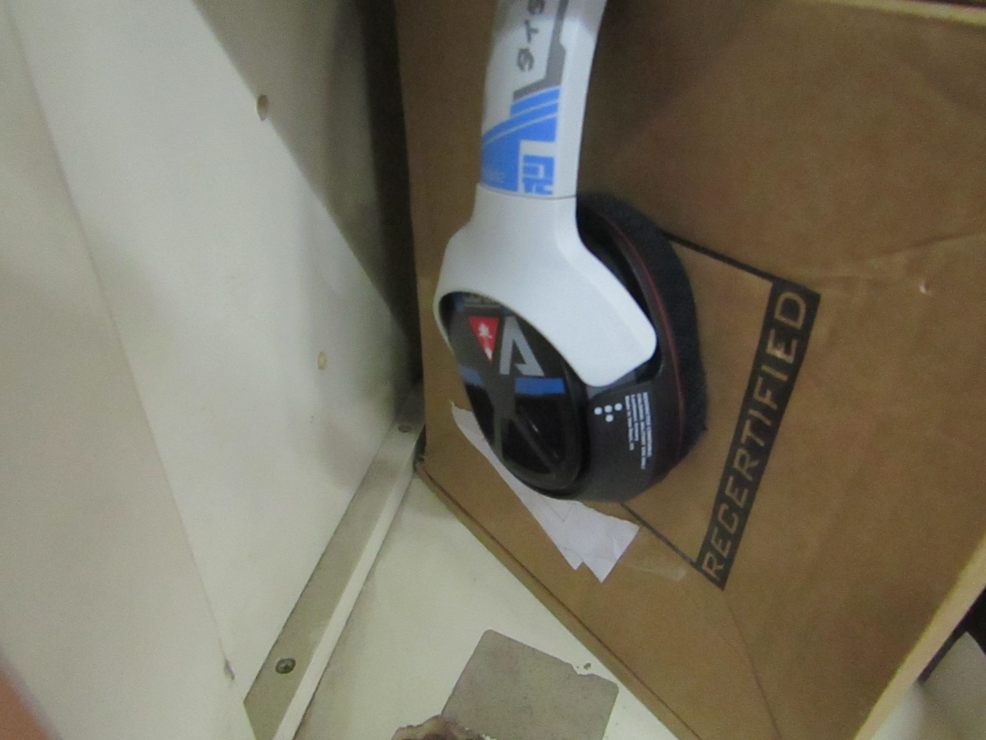 Turtle Beach TITANFALL gaming headset,tested working and boxed.