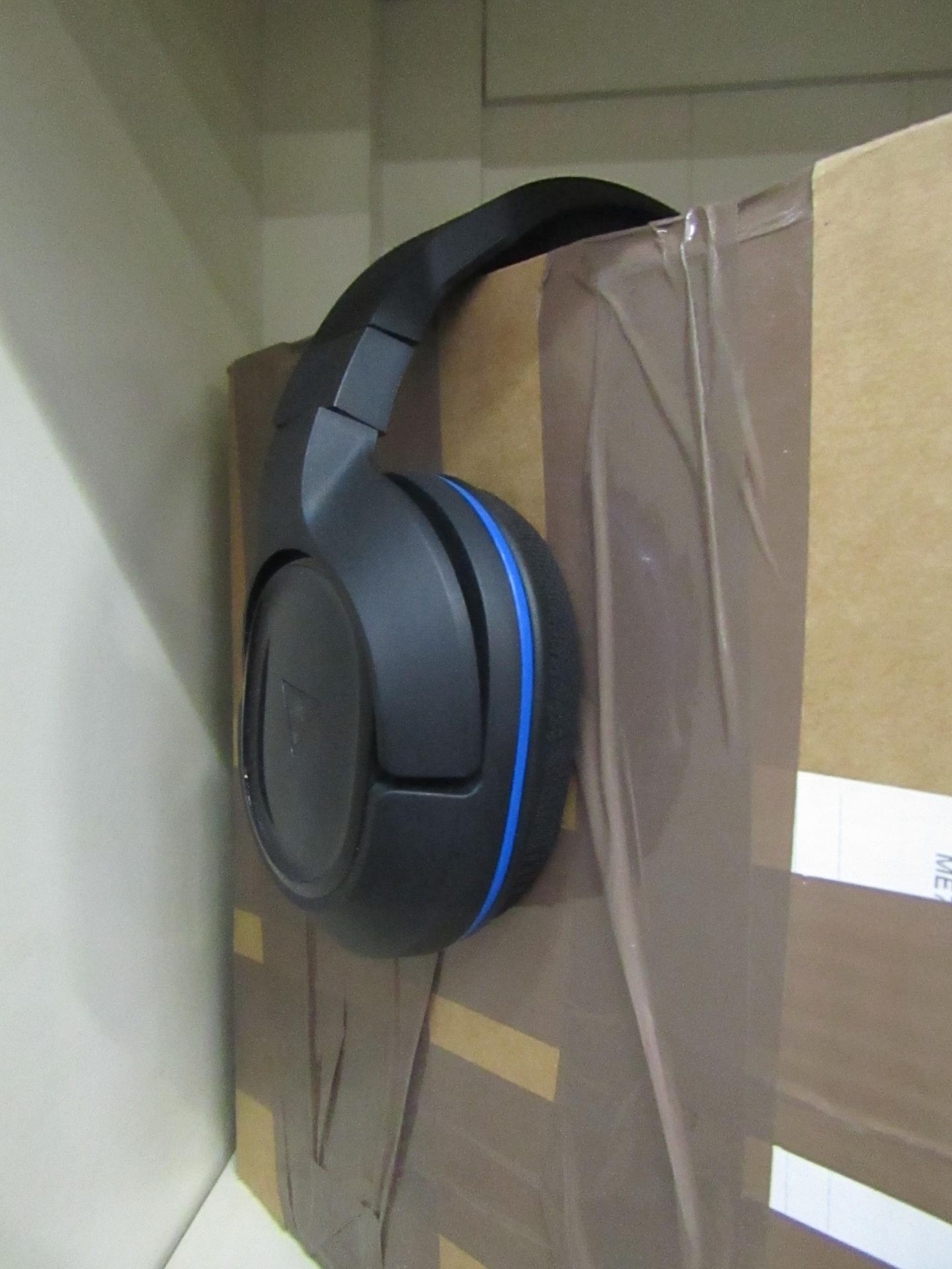 Turtle Beach ST400 gaming headset, tested working and boxed.