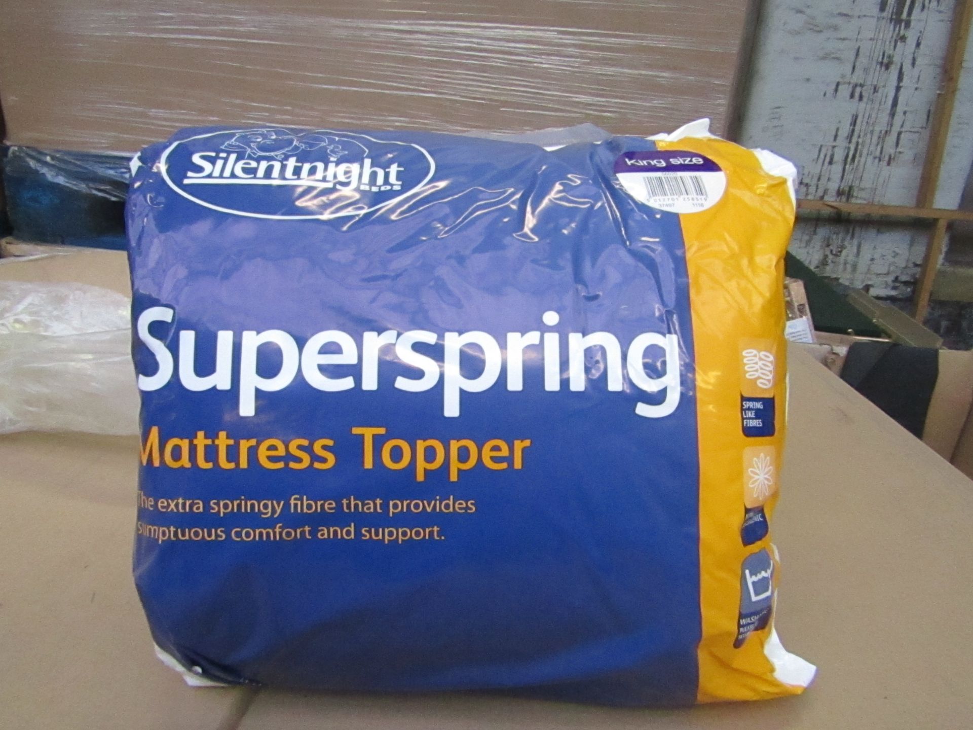 Silentnight Super Spring mattress topper, kingsize, brand new and packaged. RRP £29.99