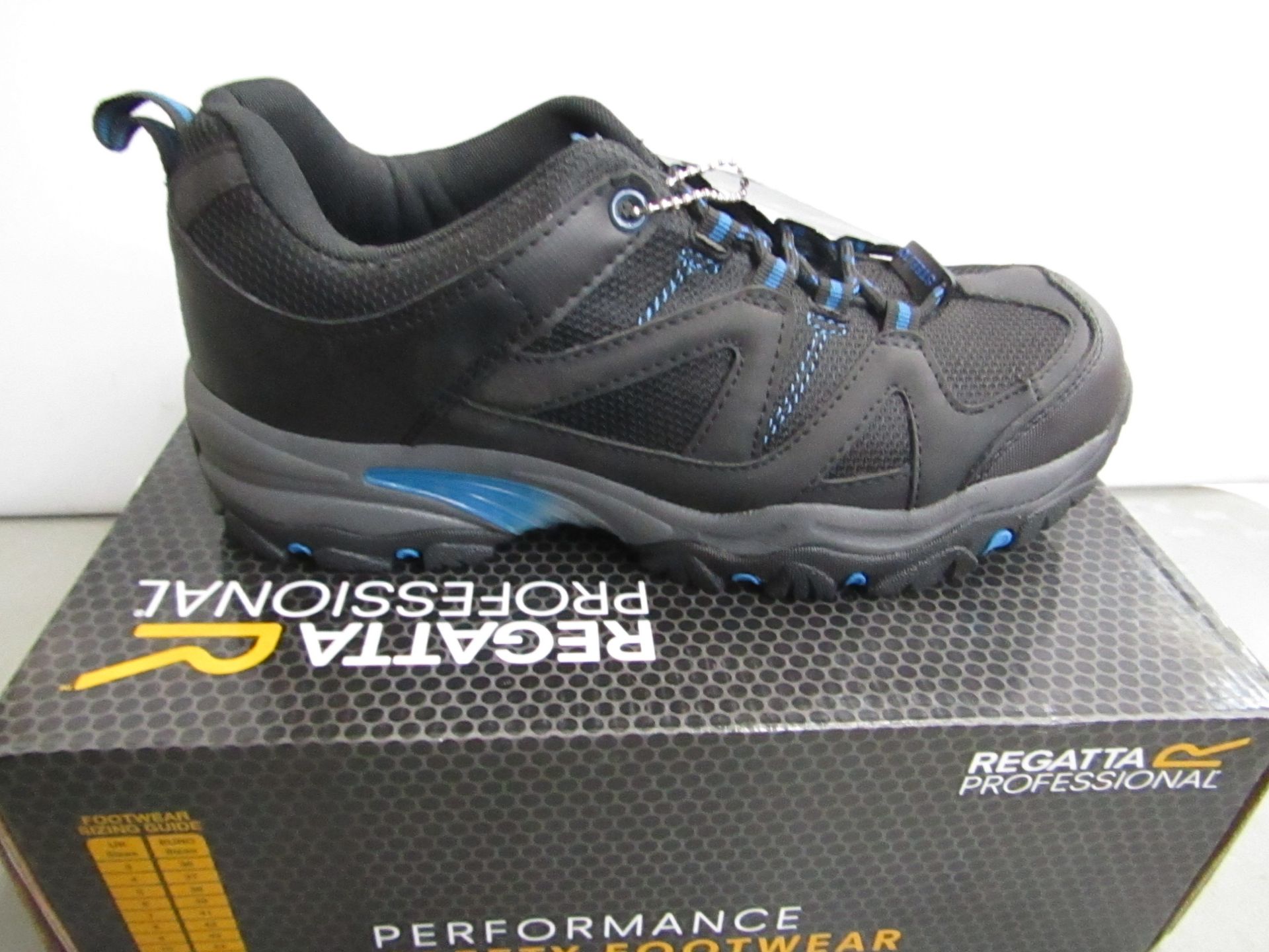 Regatta Riverbeck safety Trainer size 7 new & boxed