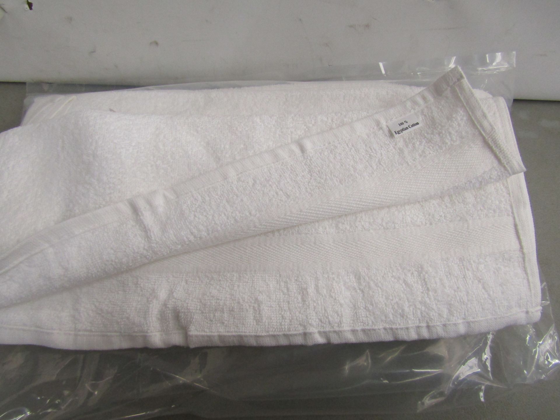 6 X Large Guest 100% Egyptian Cotton Towels size 40 X 60 CM all new