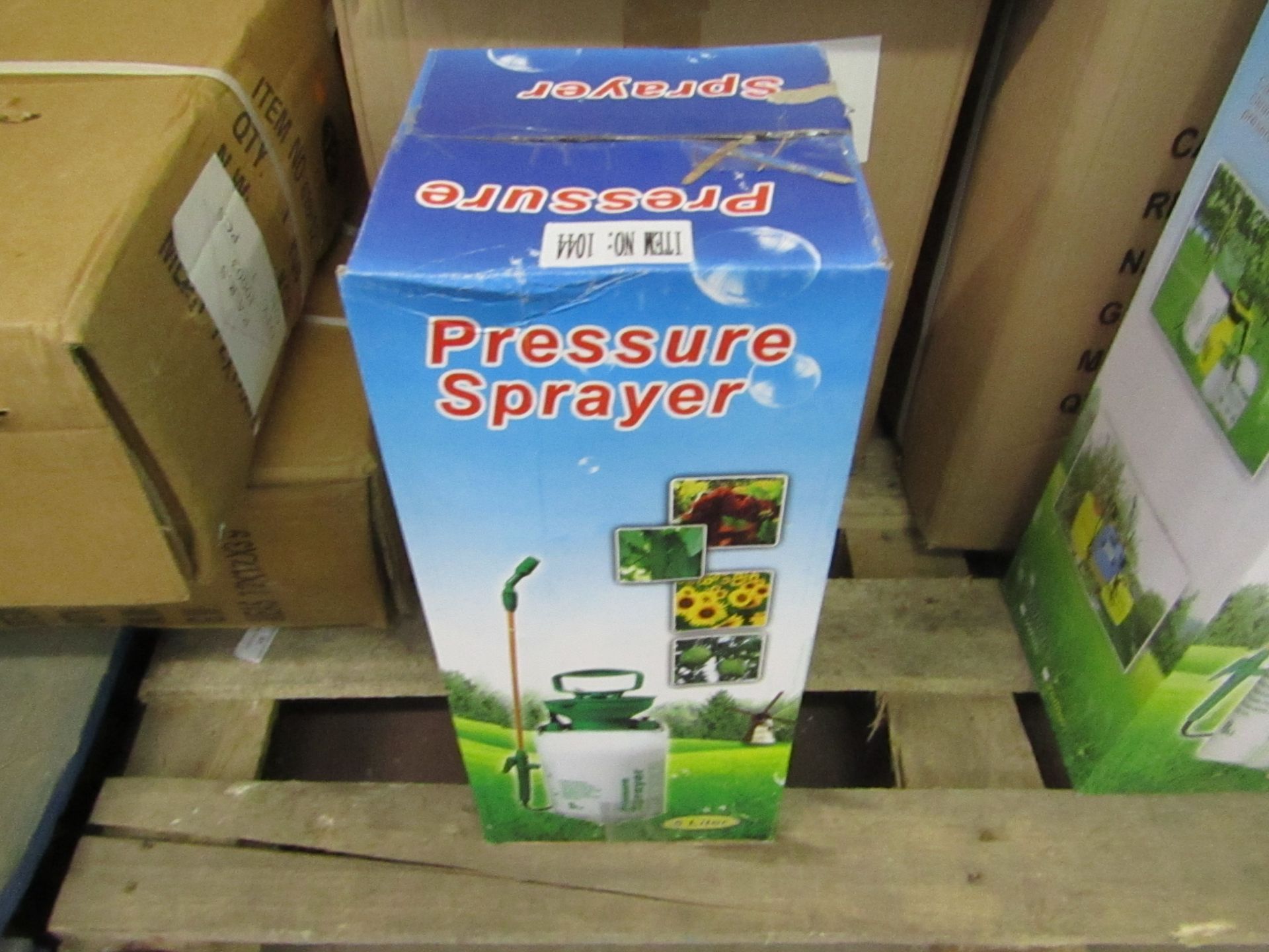 5L Pressure sprayer, brand new.