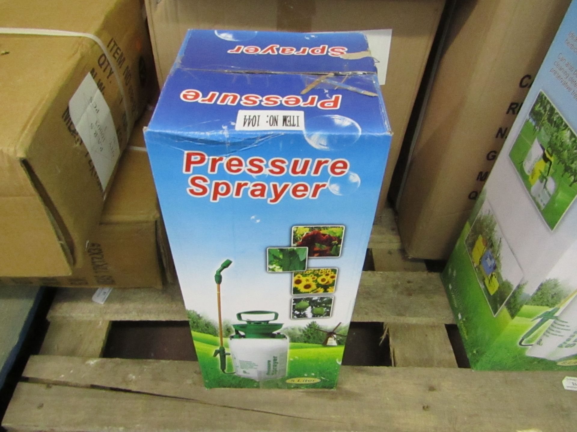 5L Pressure sprayer, brand new.