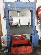 Stenhoj 25 hydraulic workshop press and tooling