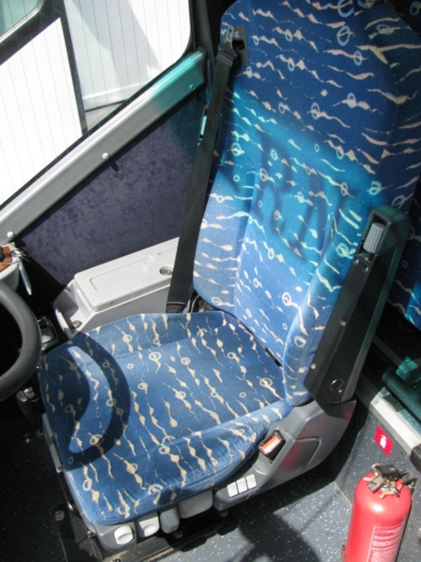 VDL Bova Futura FHD127.365 highline integral luxury coach - Image 6 of 15
