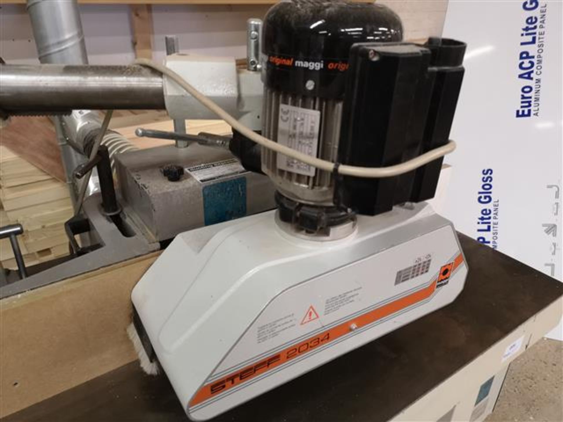 Esse Emme F105 Spindle Moulder Complete with Maggi Steff 2034 Power Feed - Image 5 of 7