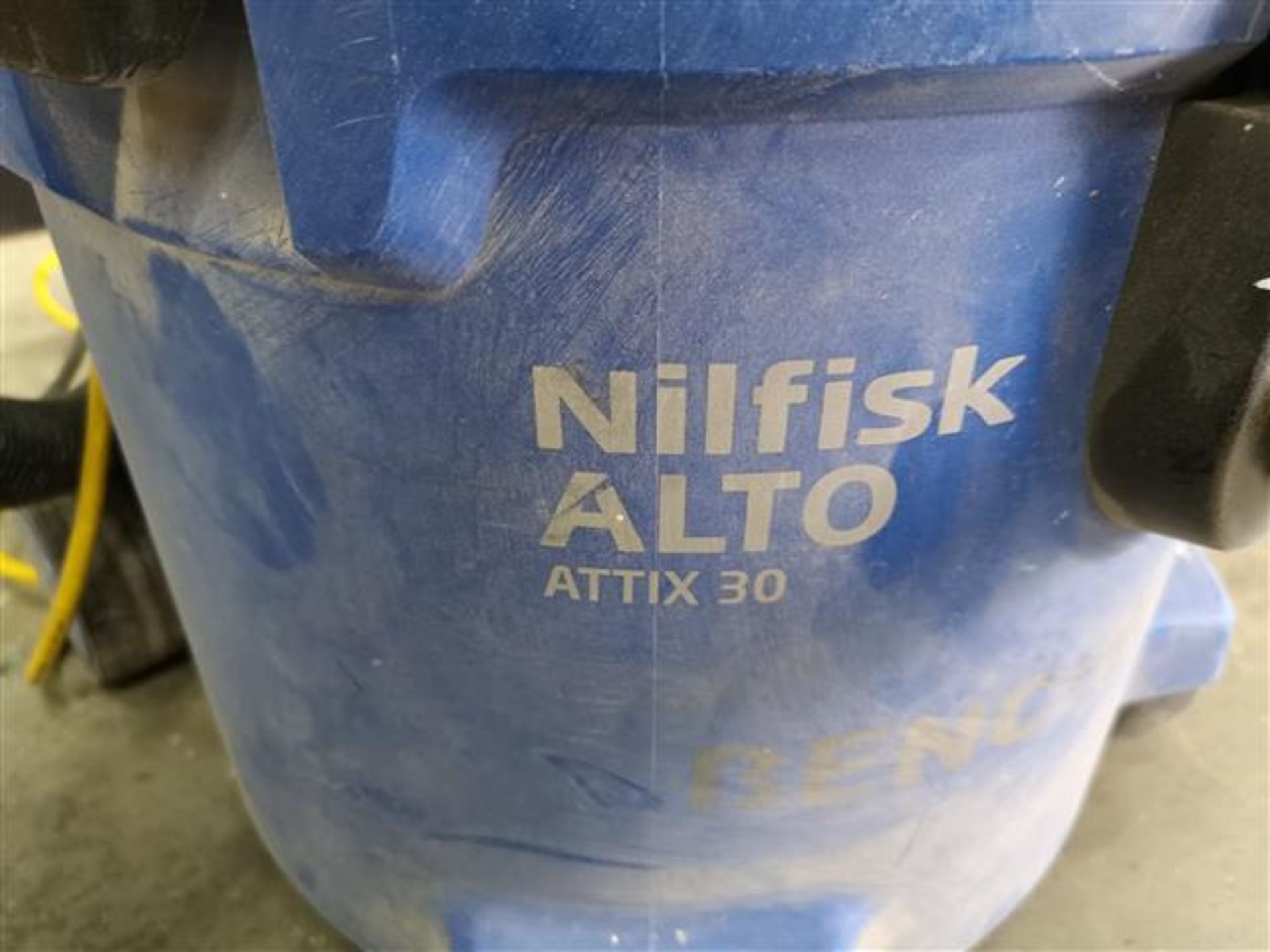 Nilfisk Attix 30-2M PC Wet & Dry Vacuum - Image 3 of 3