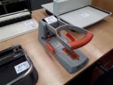 Rapid HDC150 twin hole punch