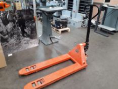 Unbranded pallet truck