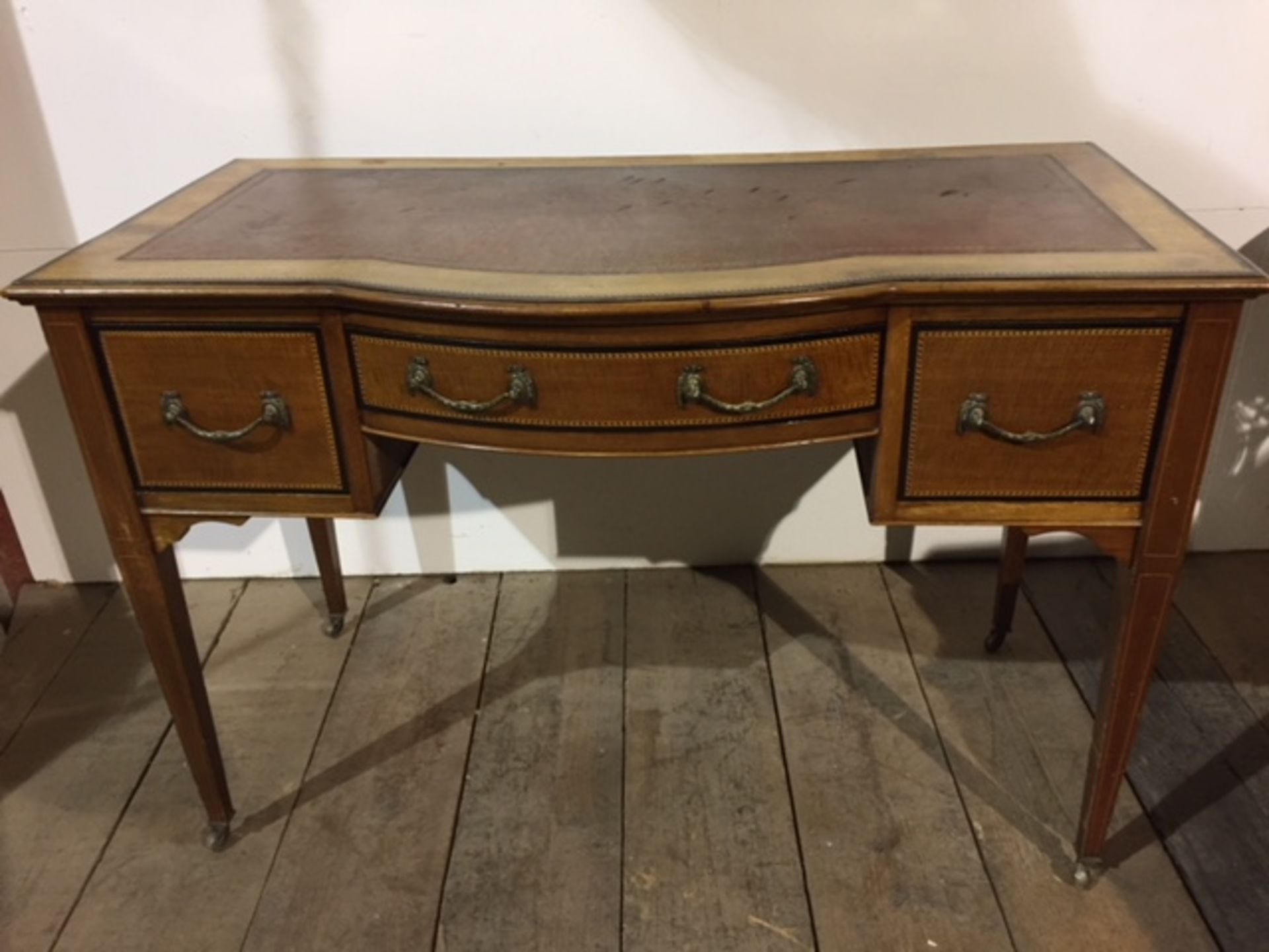 Edwardian Gentlemans Writing Desk – Mahoghany with Leather Inset Top – NO VAT