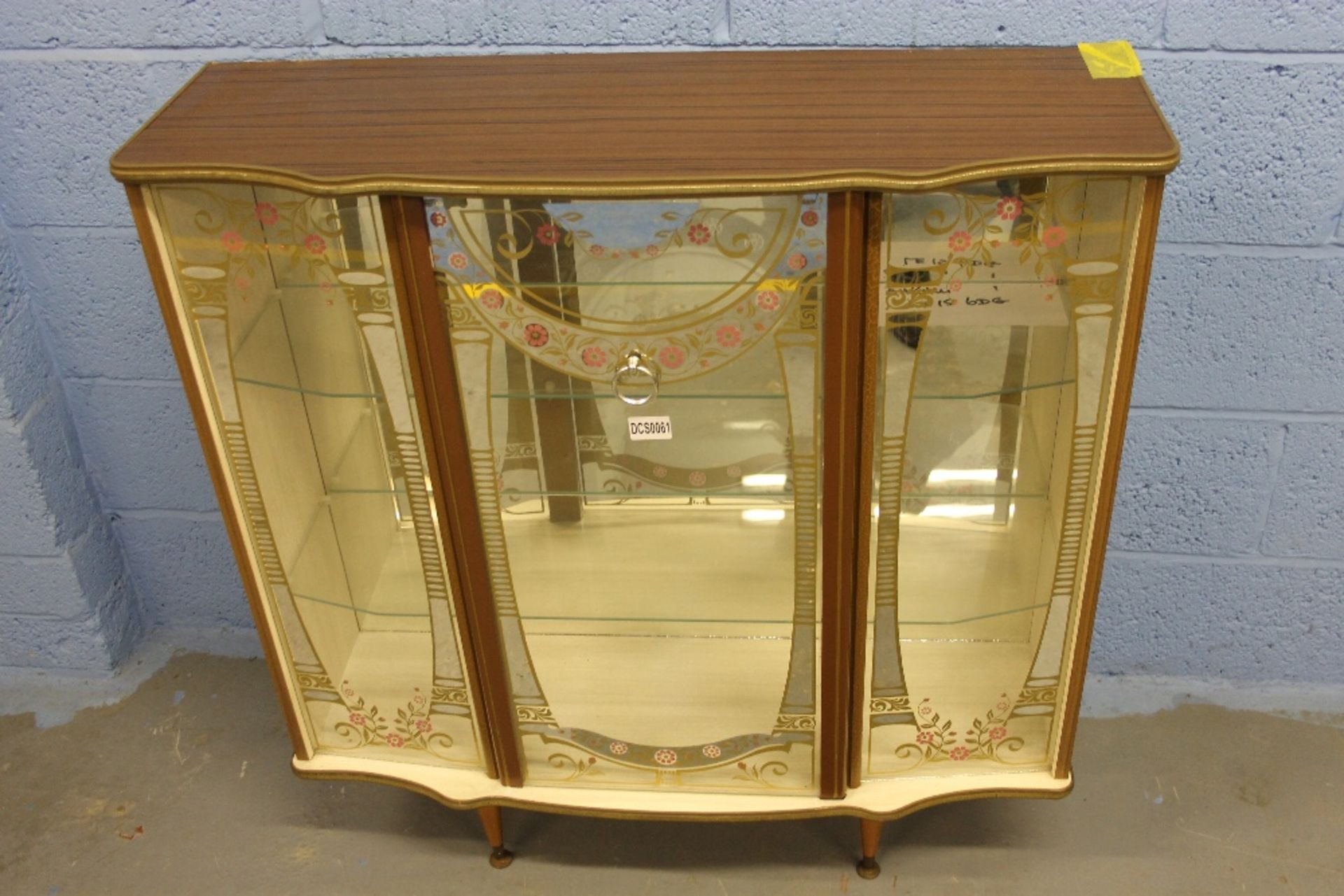 Retro Glass Cabinet with 2 Glass Shelves – NO VAT - Image 3 of 3