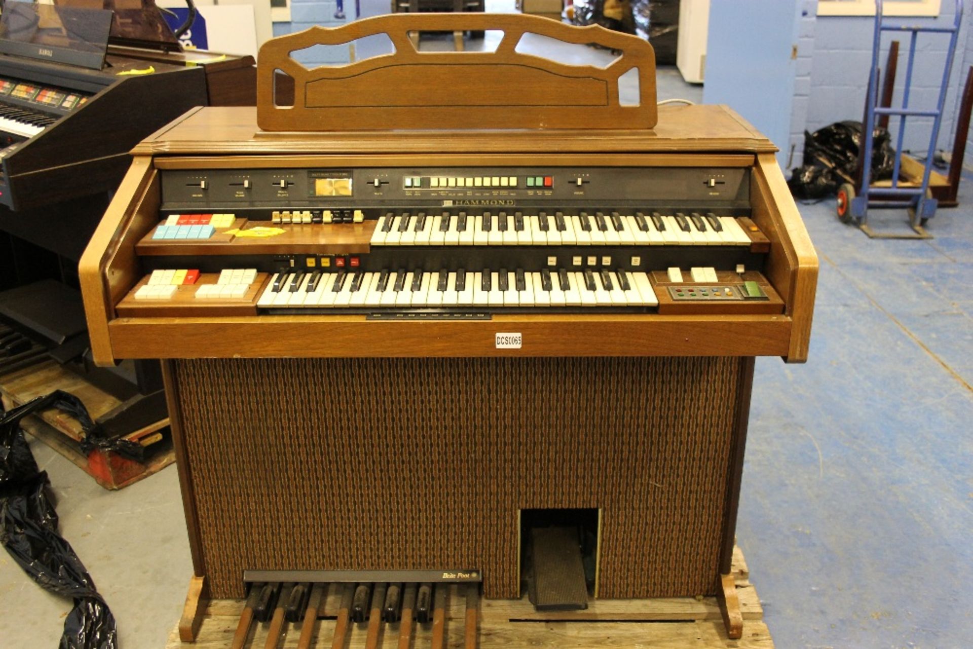 Hammond Electronic Organ -1ph – NO VAT - Image 2 of 2