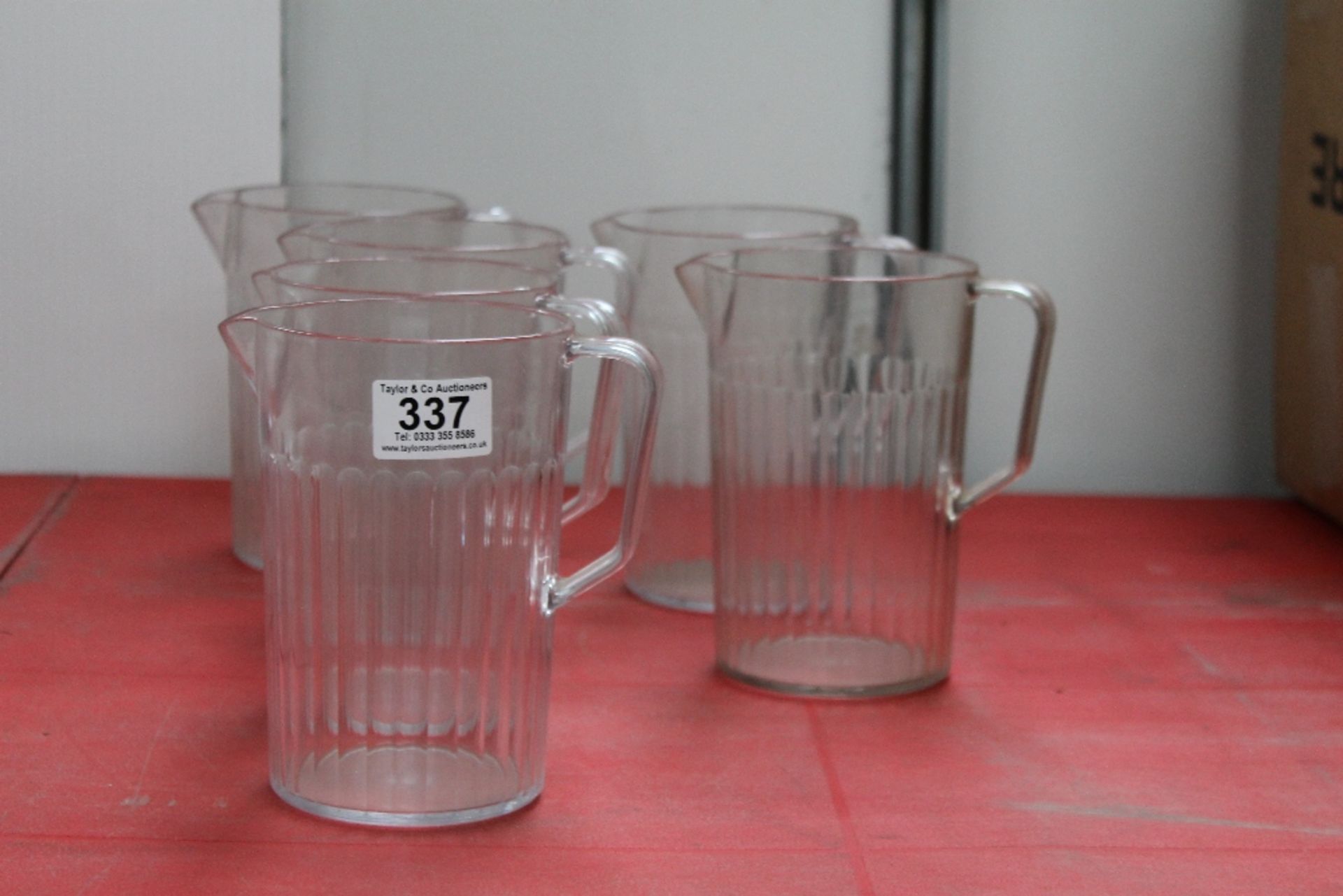 6 x 0.9 litre polycarbonate jugs– NO VAT