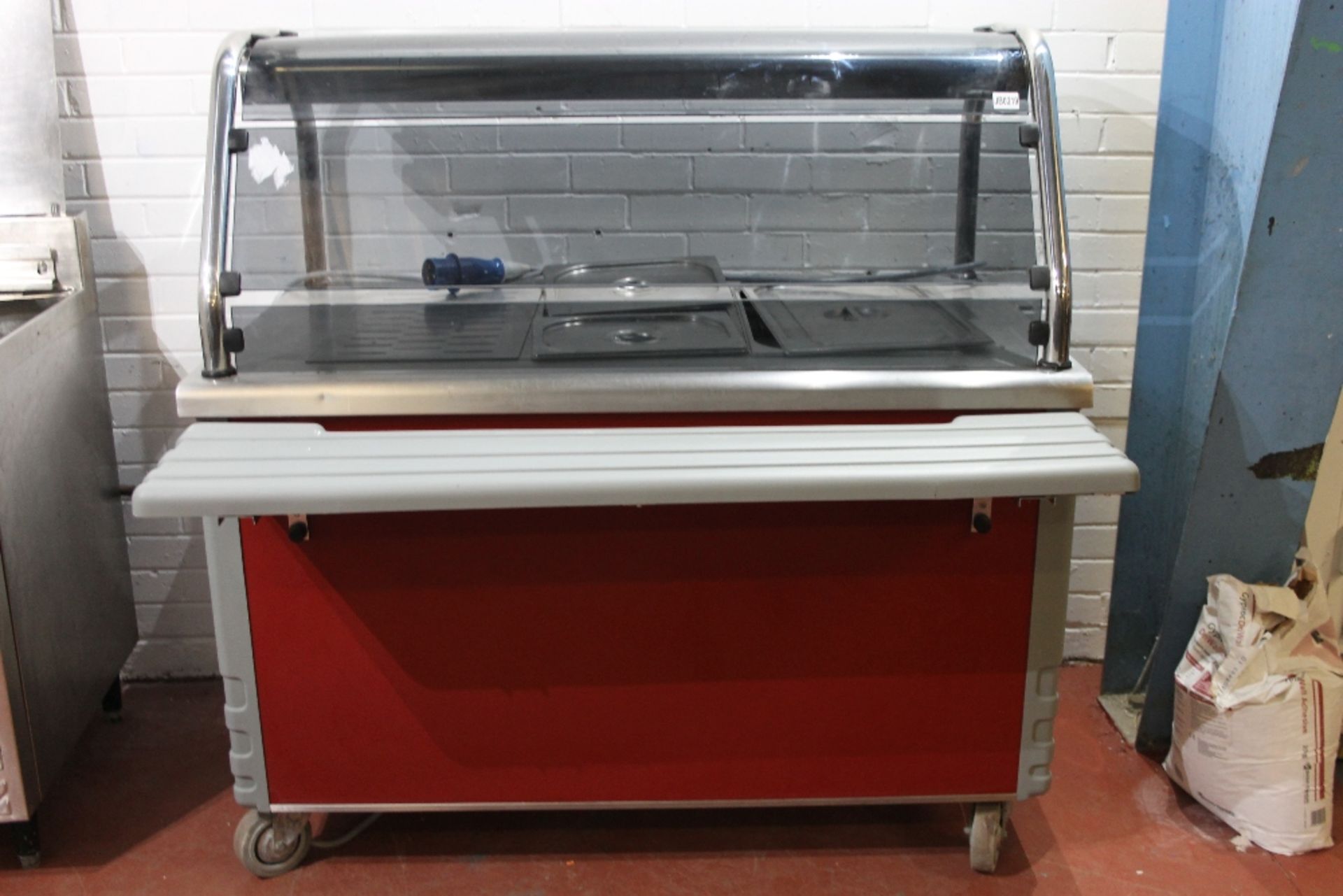 Grundy Mobile Bain Marie / Hot Food Servery with Gastro Pans – Model 91303 R11 – 3ph- Tested
