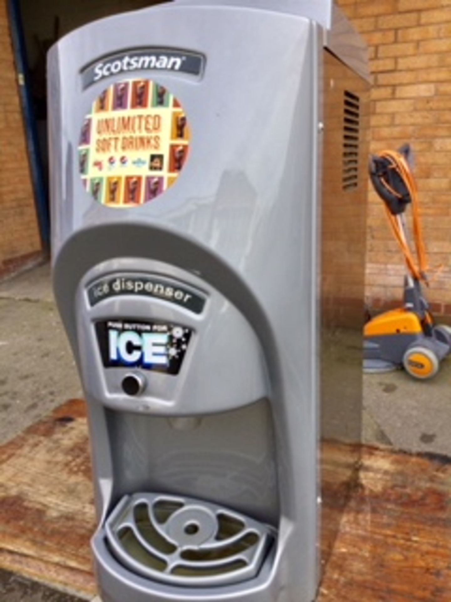 Scotsman Ice Dispenser – NO VAT - Image 2 of 2