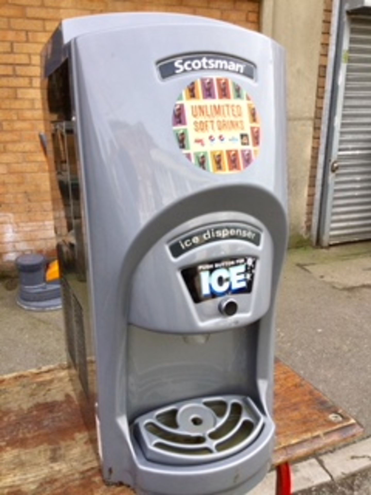 Scotsman Ice Dispenser – NO VAT