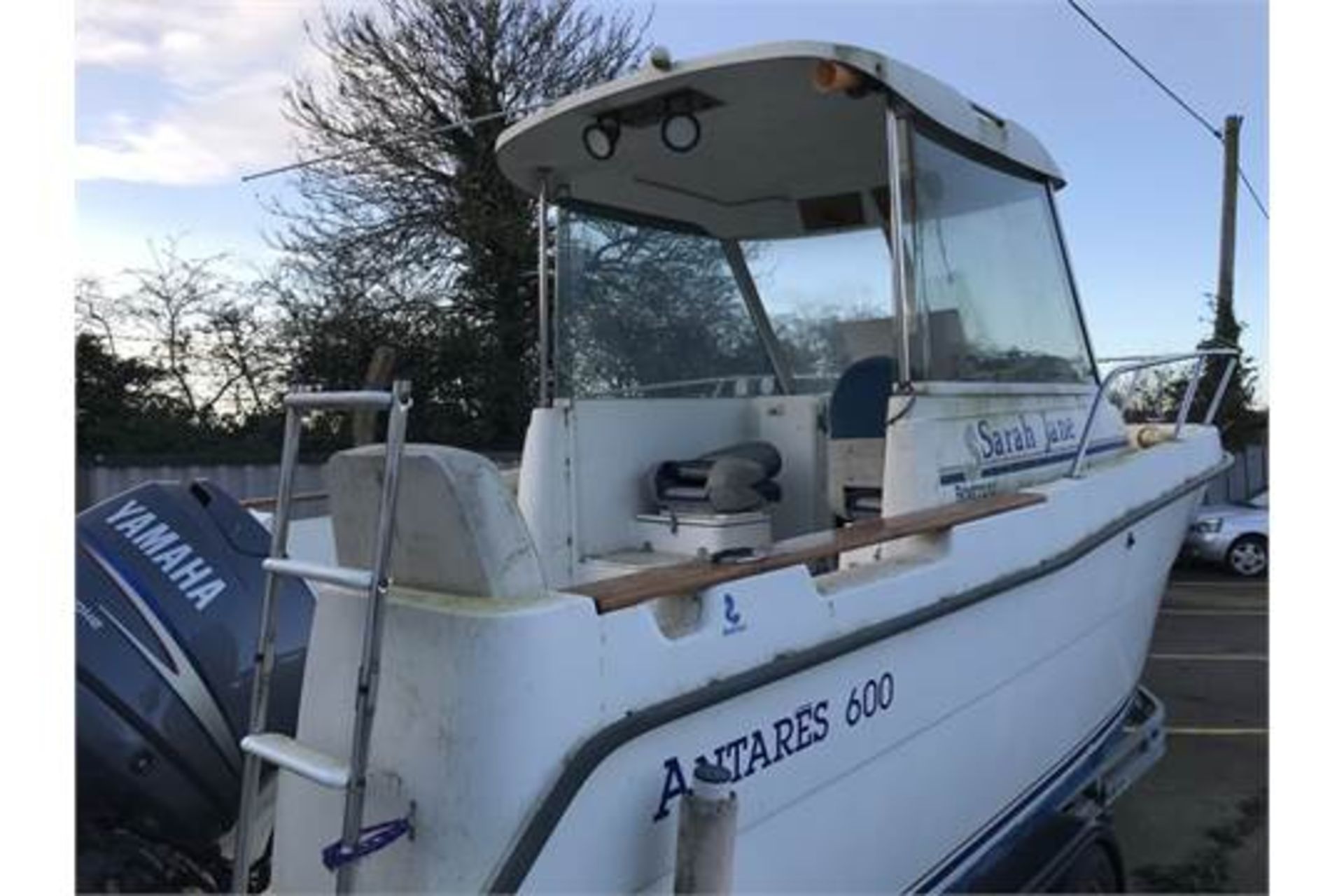 20 Foot Benetau Antares 600 Fishing / Leisure Boat Enclosed Cabin with Luxury Captains Seats   Front - Image 3 of 4