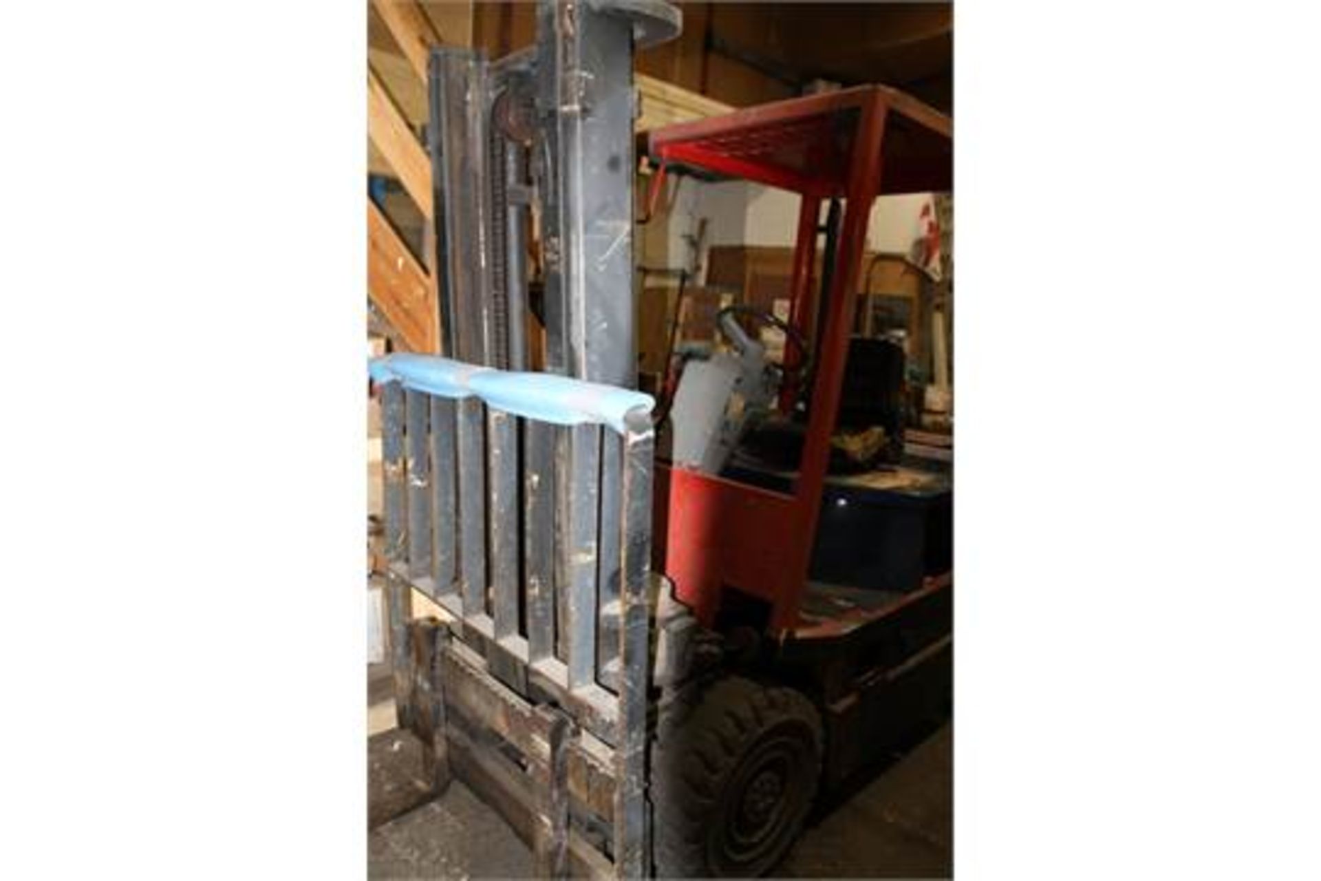 Forklift Truck – Diesel- 2 Tonne Lift Capacity – Tested and in Good Working Order – NO VAT Buyer - Image 5 of 6