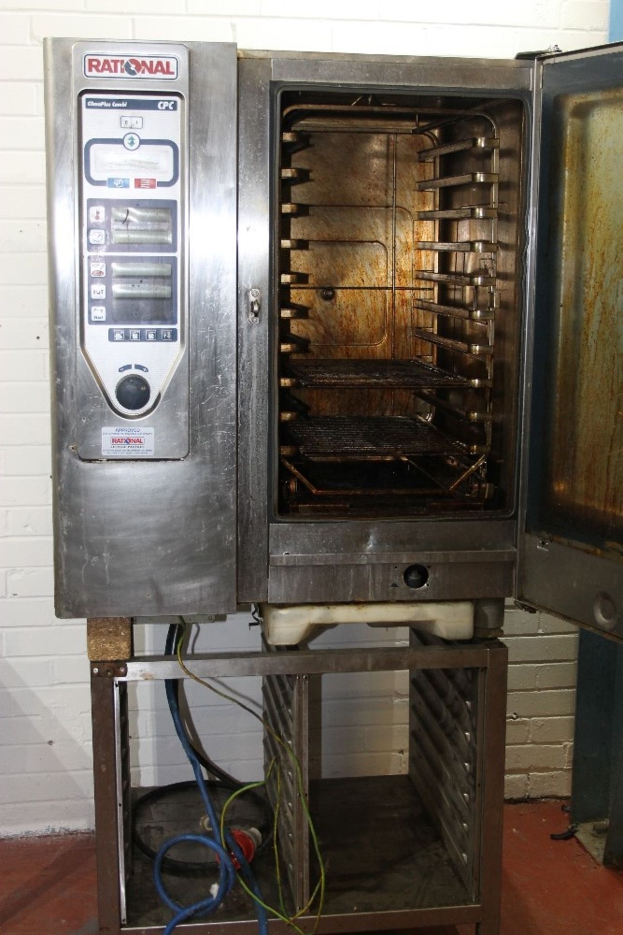 Rational CPC 10 Grid Electric Combi Oven – 3ph On Stand with under Tray Storage – missing one leg - Image 2 of 2