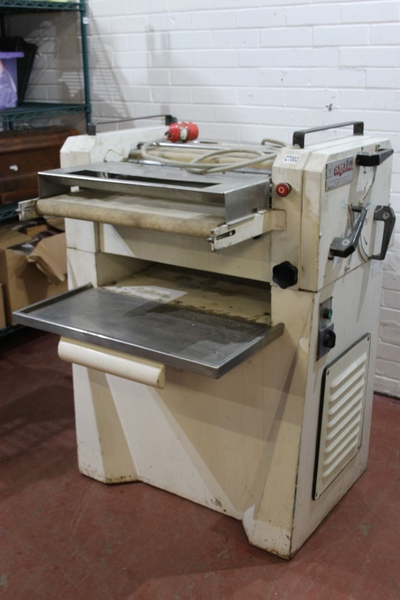 Sottoriva Pro 4 Bread Moulder -S/N 13592 Belt needs a good clean – Working – NO VAT - Image 2 of 5