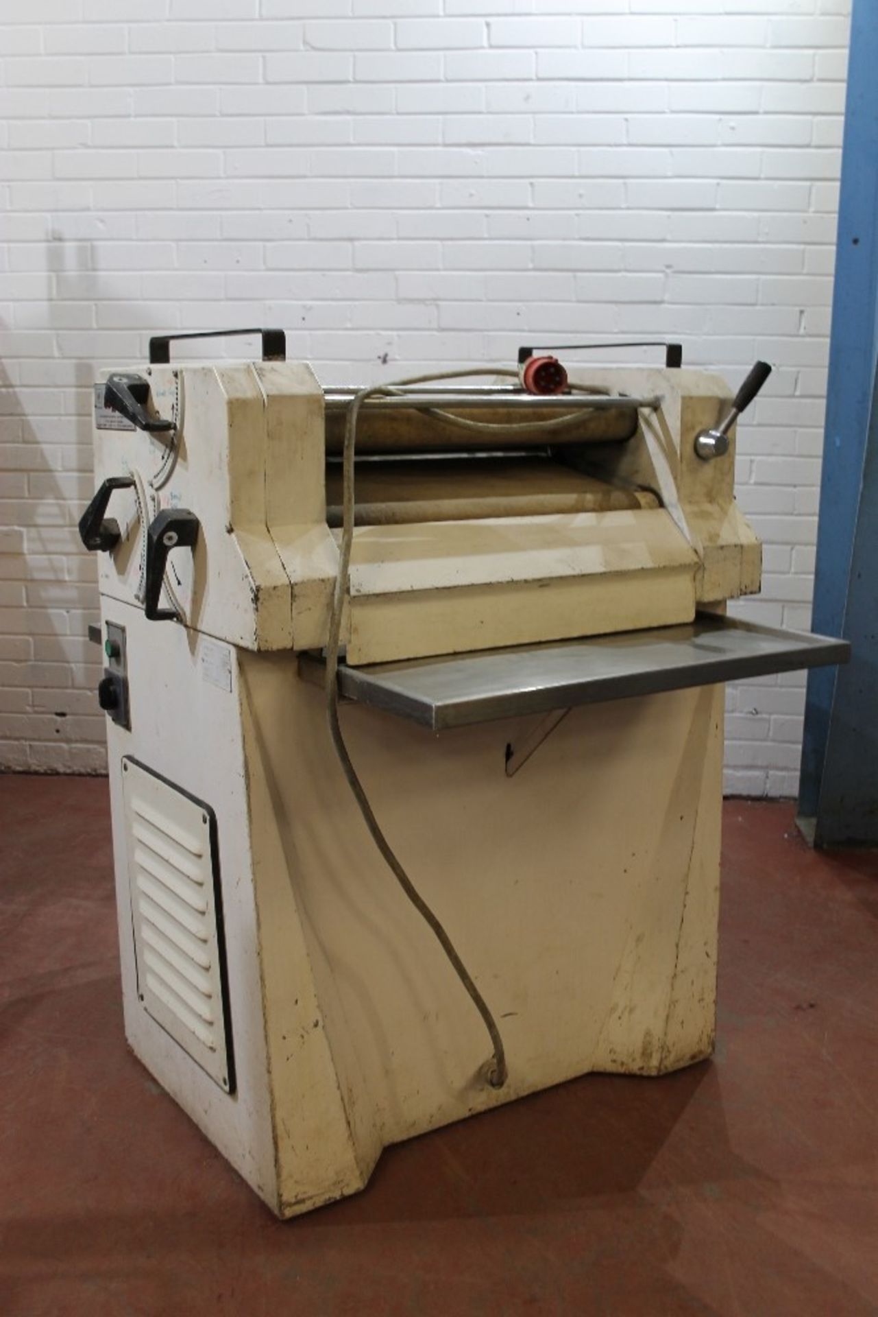 Sottoriva Pro 4 Bread Moulder -S/N 13592 Belt needs a good clean – Working – NO VAT