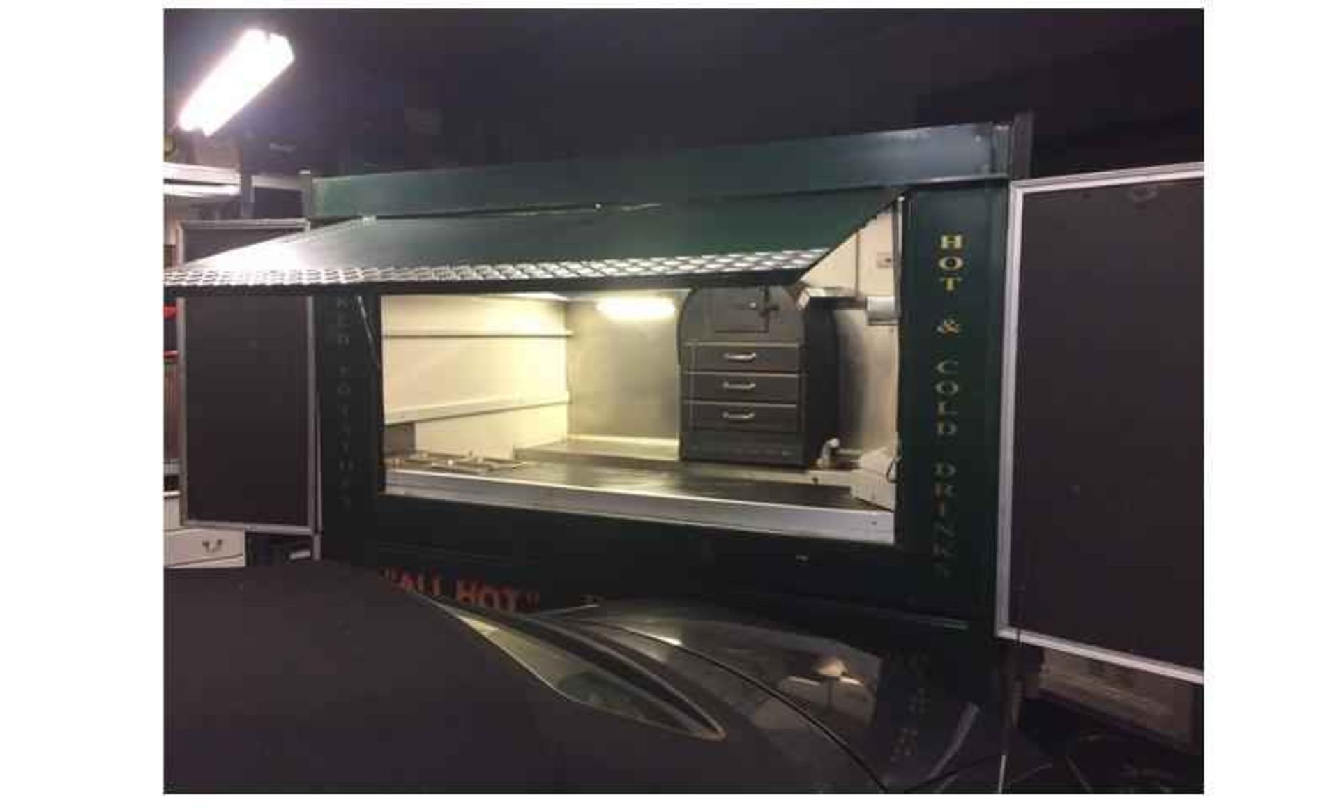 Baked Potato Trailer 8ft x 6ft – NO VAT This Trailer has not been used in a while so will need a - Image 9 of 9