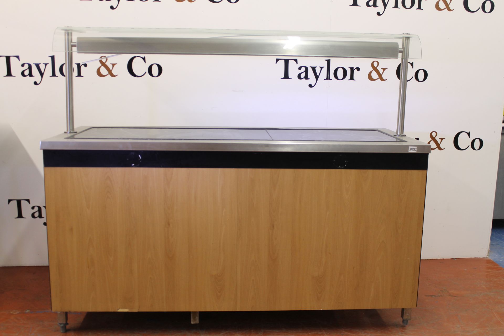 Large Carvery Unit with Heated Gantry + Under Storage