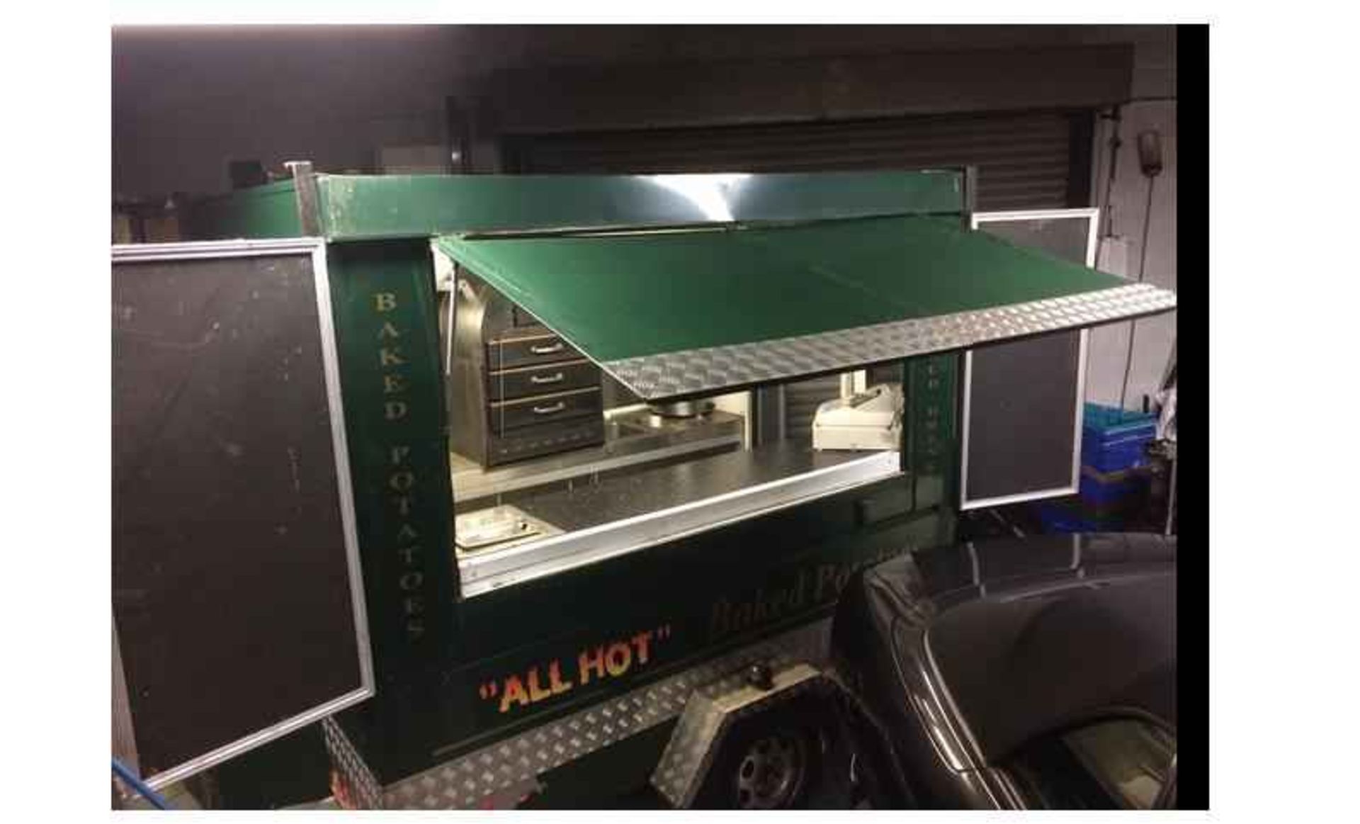 Baked Potato Trailer 8ft x 6ft – NO VAT This Trailer has not been used in a while so will need a - Image 2 of 9