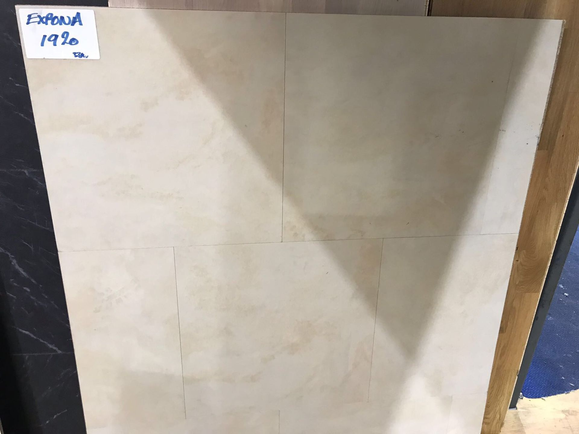 Polyflor Expona Natural Limestone Tiles – 18x18 inch -NO VAT 3.34m2 per box – 6 boxes = 20.06m2 – - Image 2 of 4