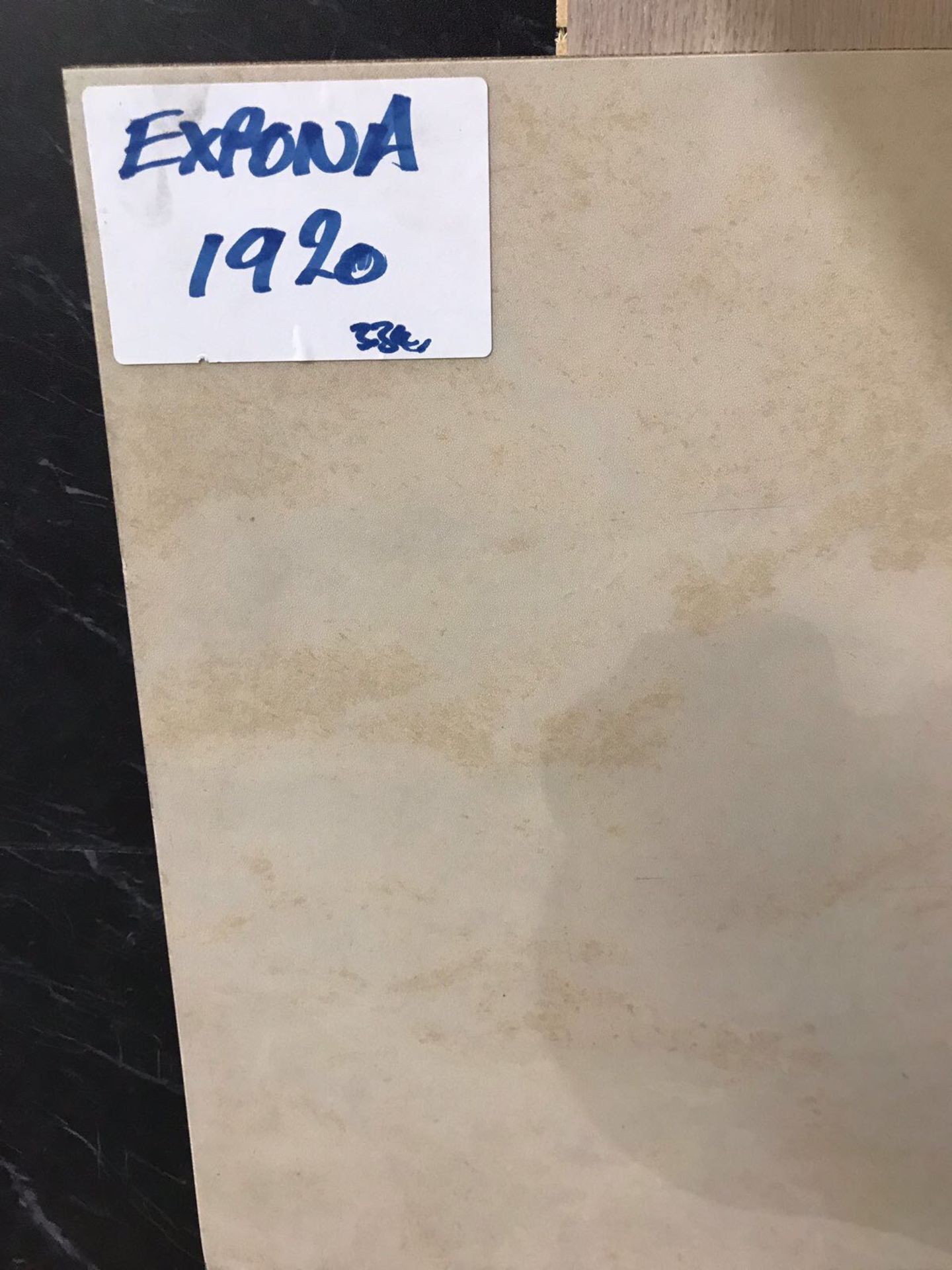 Polyflor Expona Natural Limestone Tiles – 18x18 inch -NO VAT 3.34m2 per box – 6 boxes = 20.06m2 – - Image 3 of 4