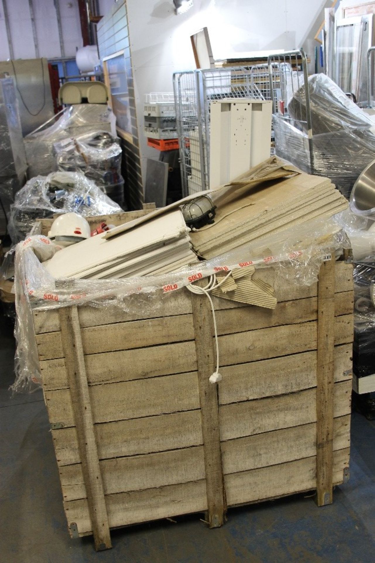 Contractors Surplus Stock to Clear - (B1) Large Job Lot of Contractor Stock – includes approximately - Image 11 of 13